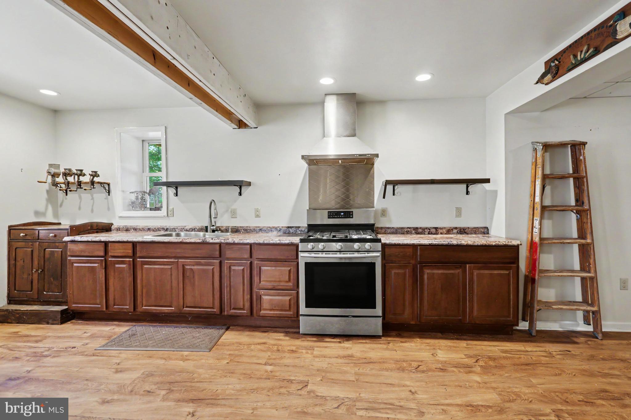 834 OBERLIN ROAD