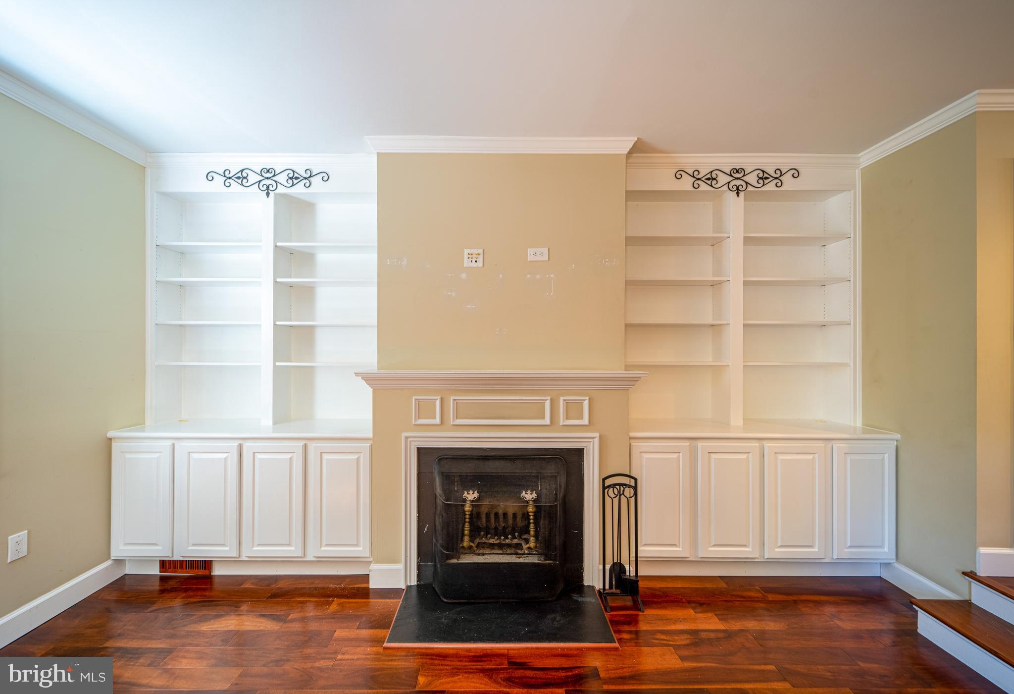 WATERGATE OF ALEXANDRIA - Residential Lease