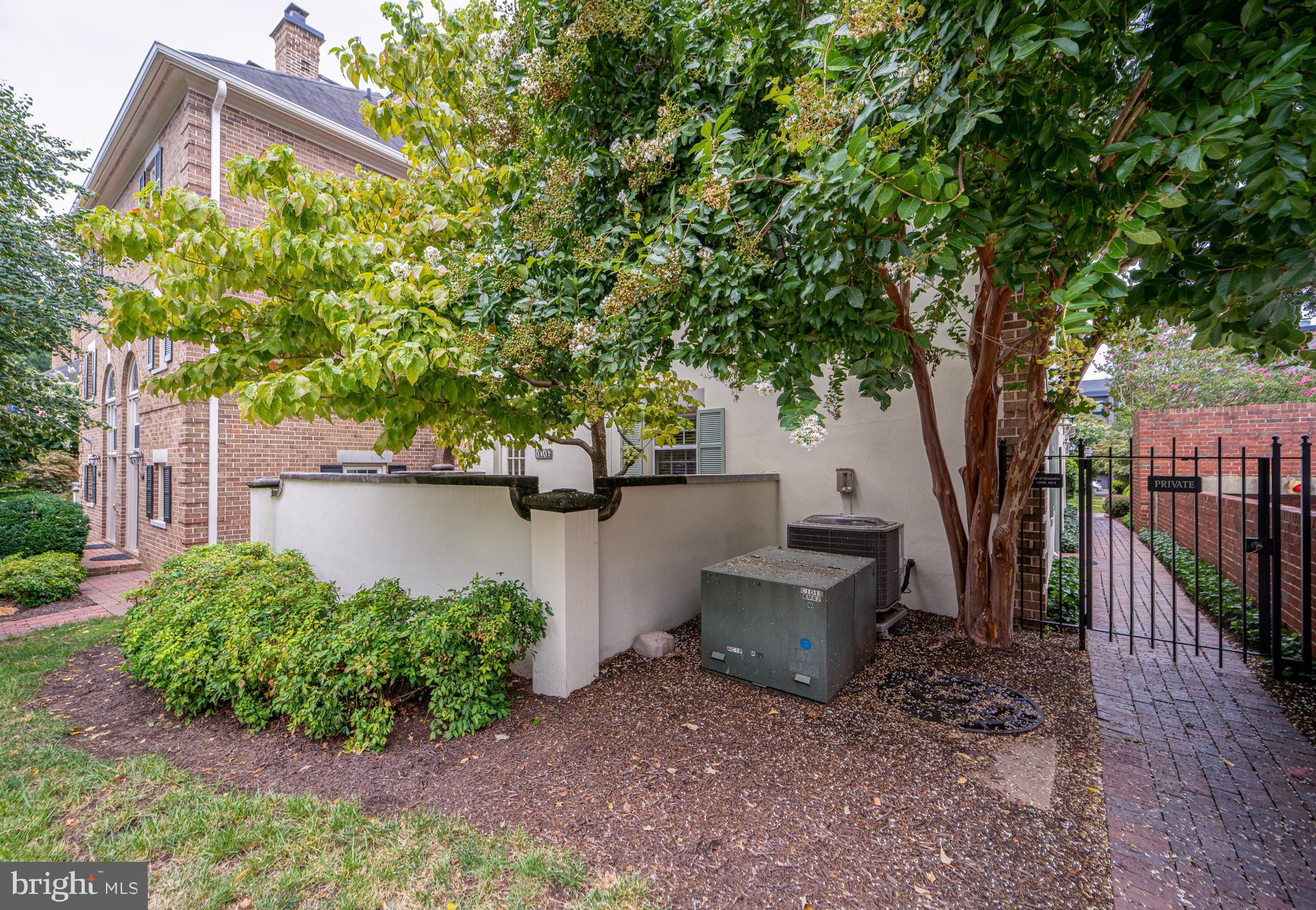 WATERGATE OF ALEXANDRIA - Residential Lease