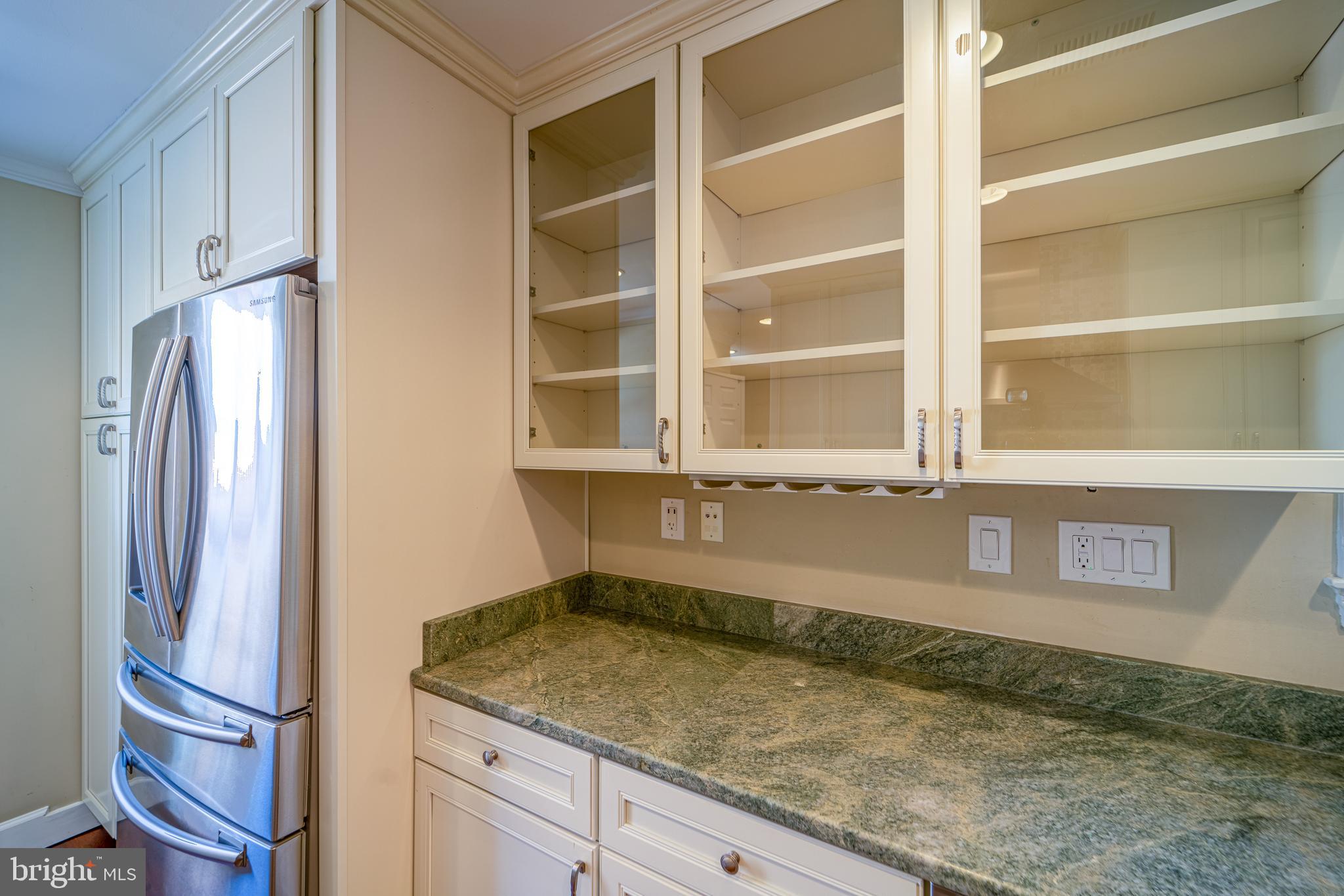 WATERGATE OF ALEXANDRIA - Residential Lease