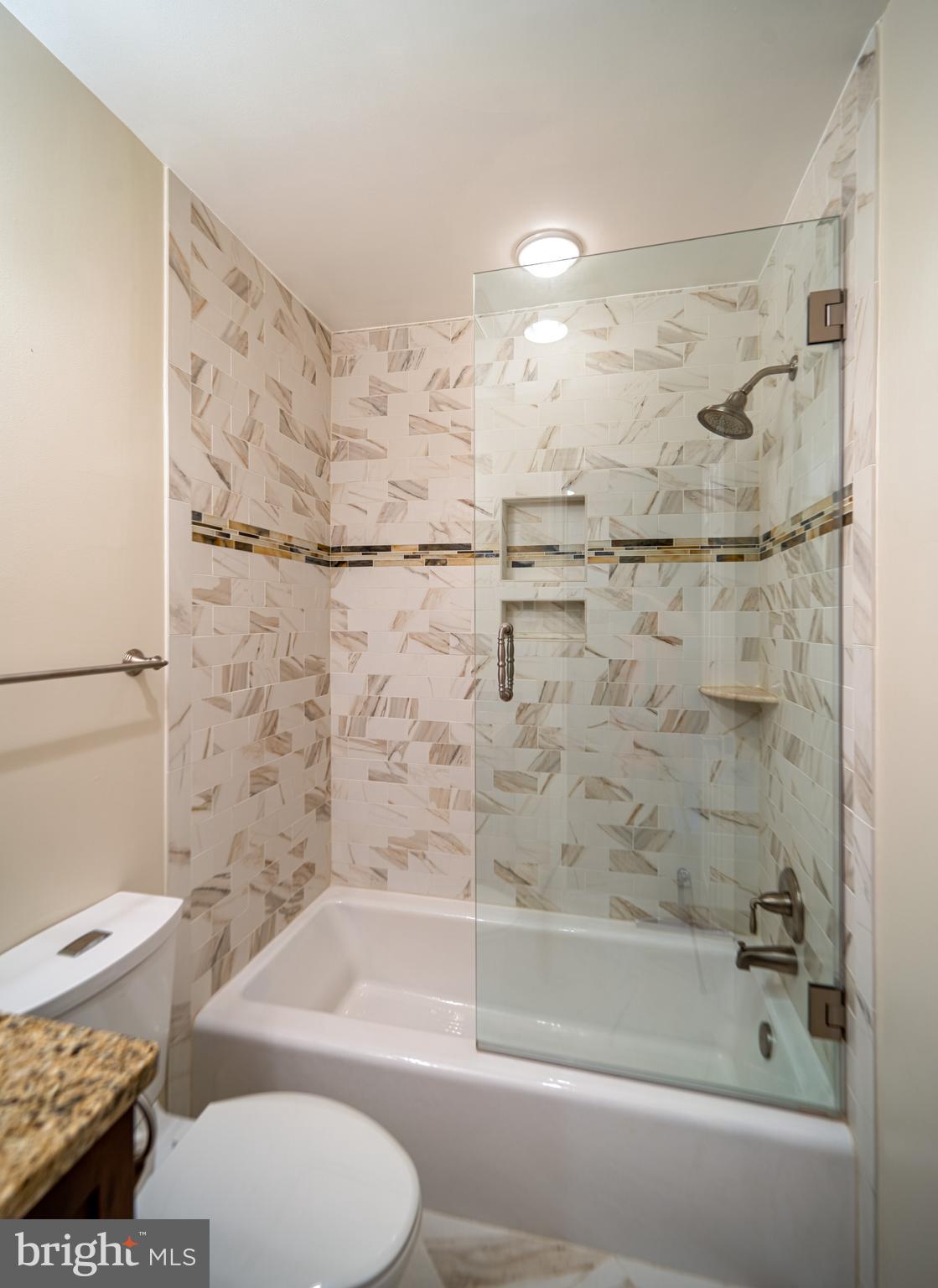 WATERGATE OF ALEXANDRIA - Residential Lease