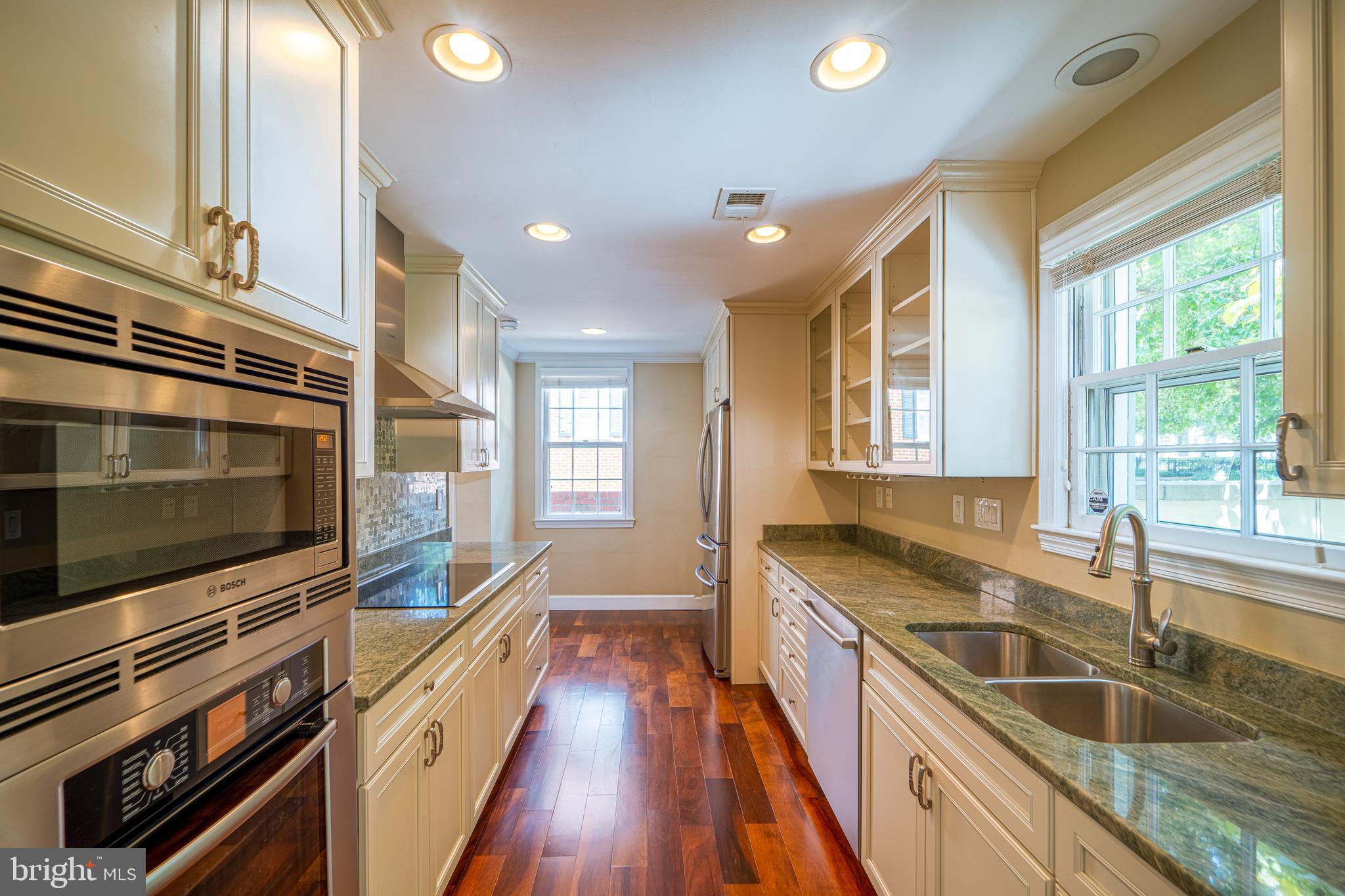 WATERGATE OF ALEXANDRIA - Residential Lease