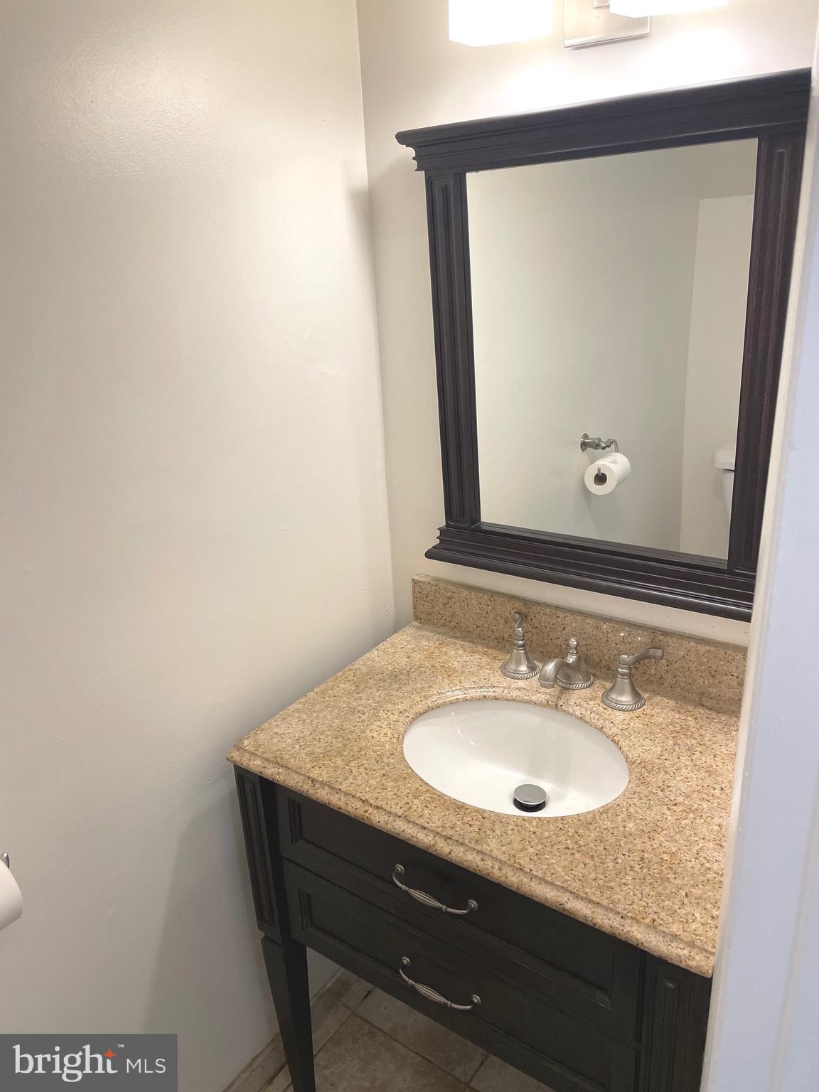 HERITAGE HILL CONDO - Residential