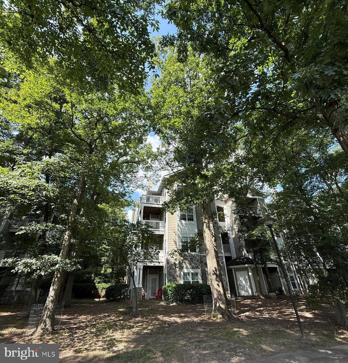 1716 LAKE SHORE CREST DRIVE 33