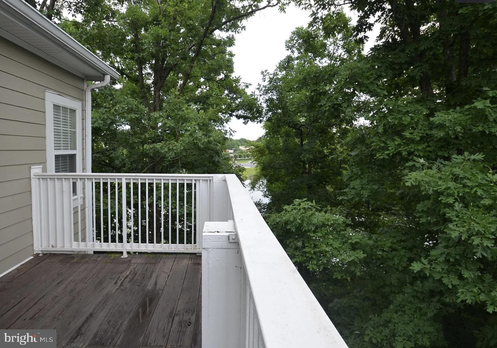1716 LAKE SHORE CREST DRIVE 33