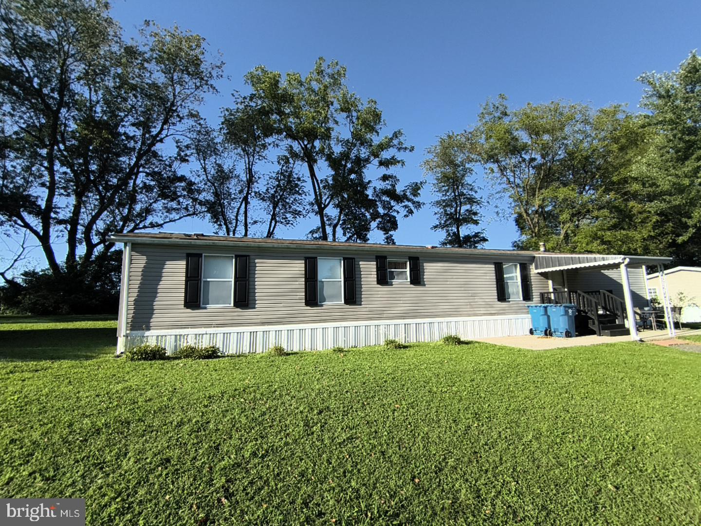 7 NOTTINGHAM DRIVE