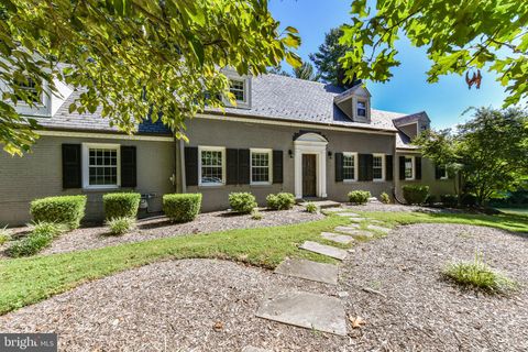 8358 ALVORD STREET MCLEAN VA 22102