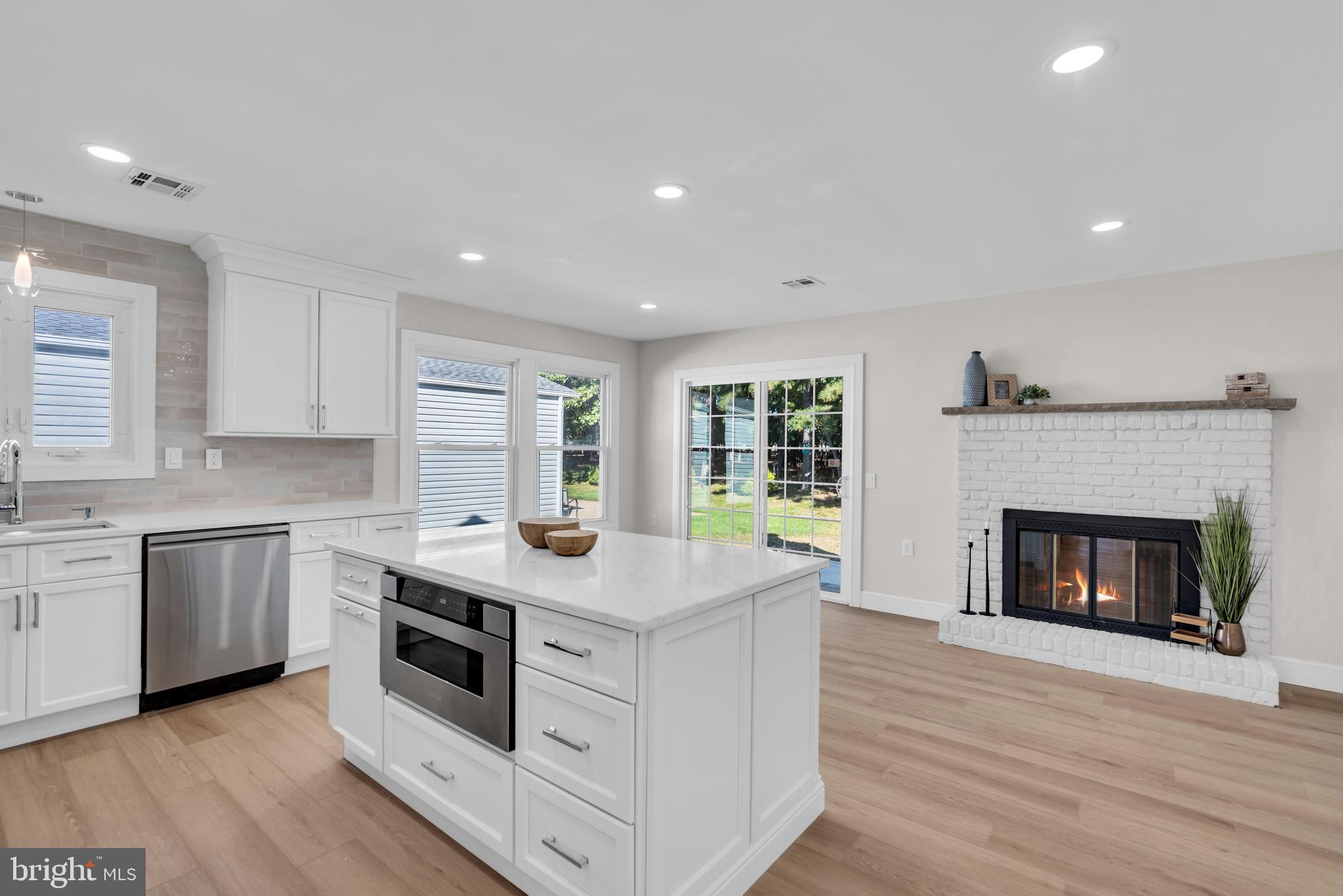 HOLIDAY CITY - WEST - Residential