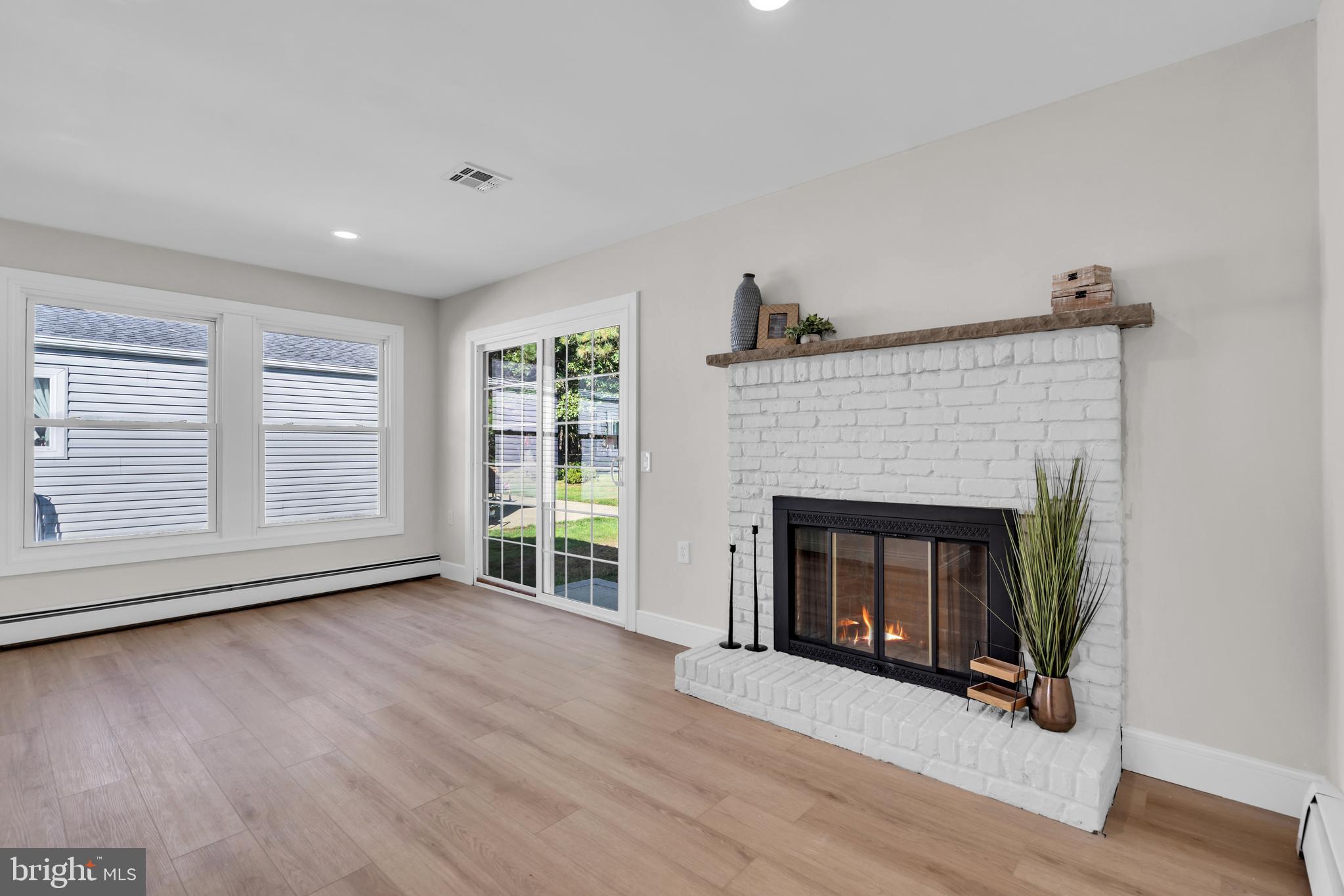 HOLIDAY CITY - WEST - Residential