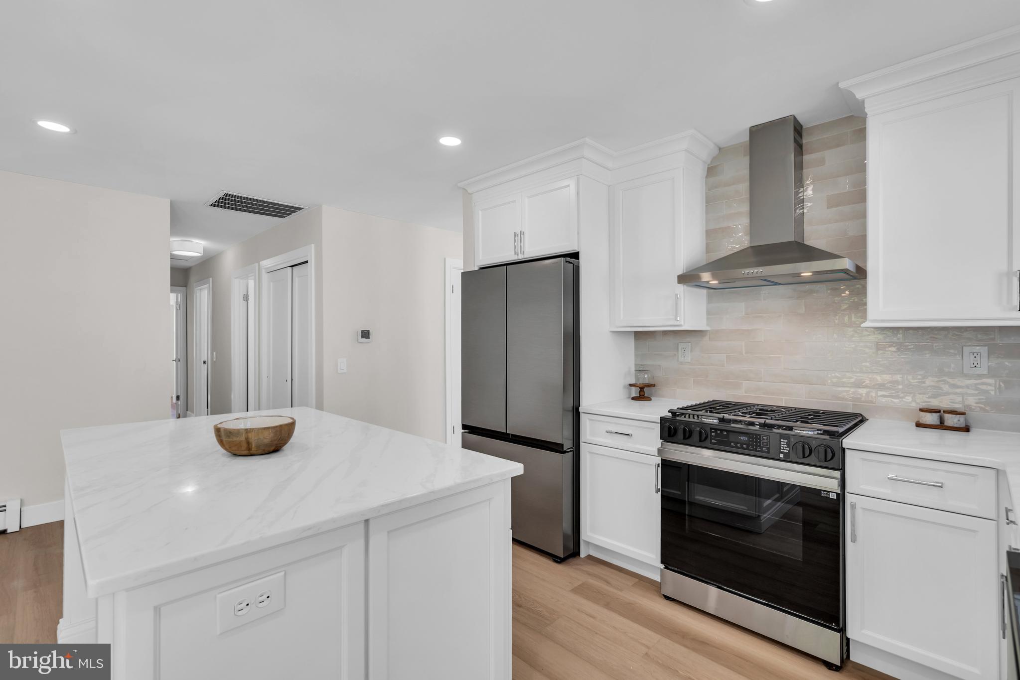 HOLIDAY CITY - WEST - Residential