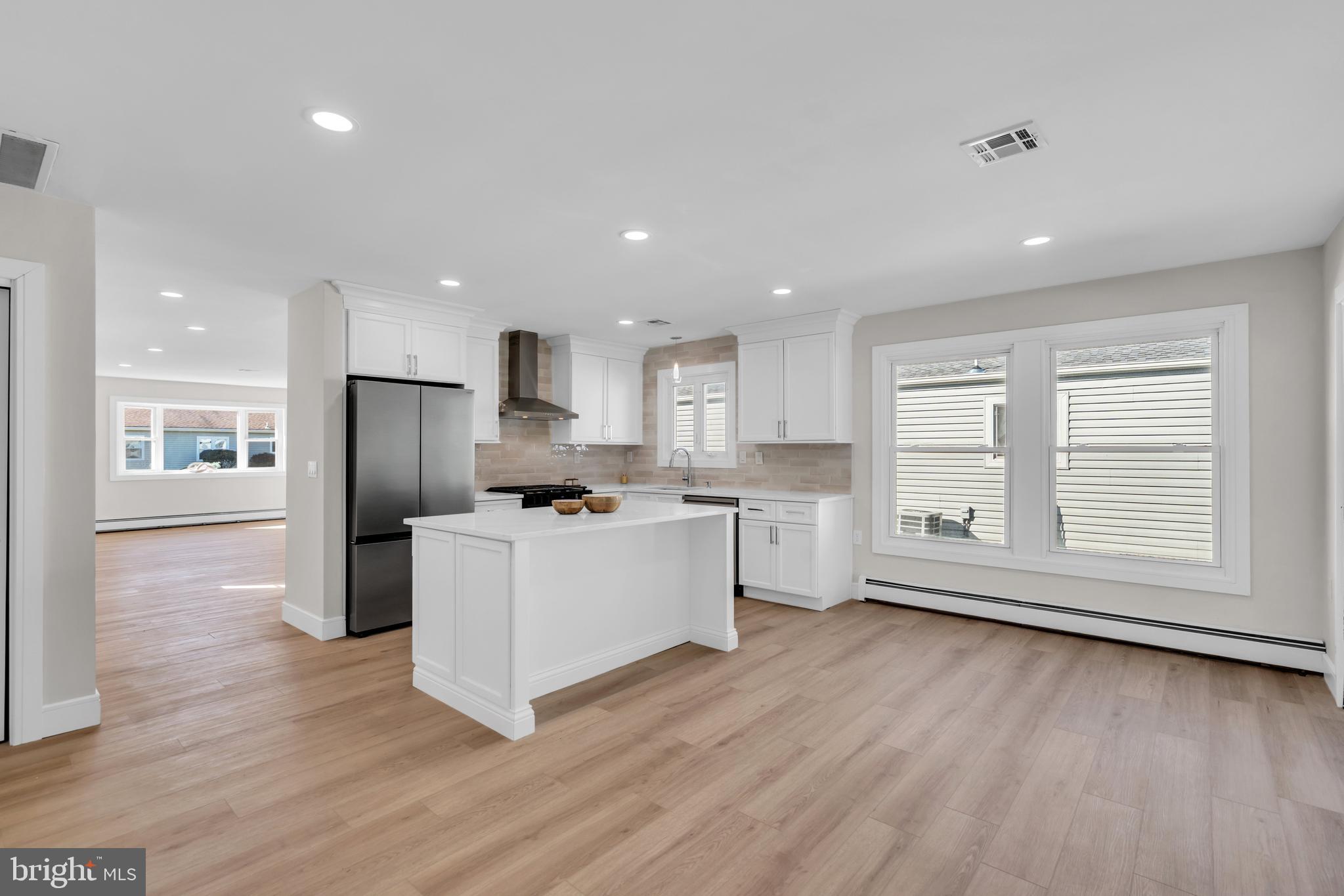 HOLIDAY CITY - WEST - Residential