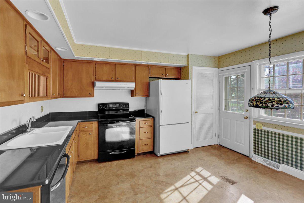 WHITFIELD - Residential