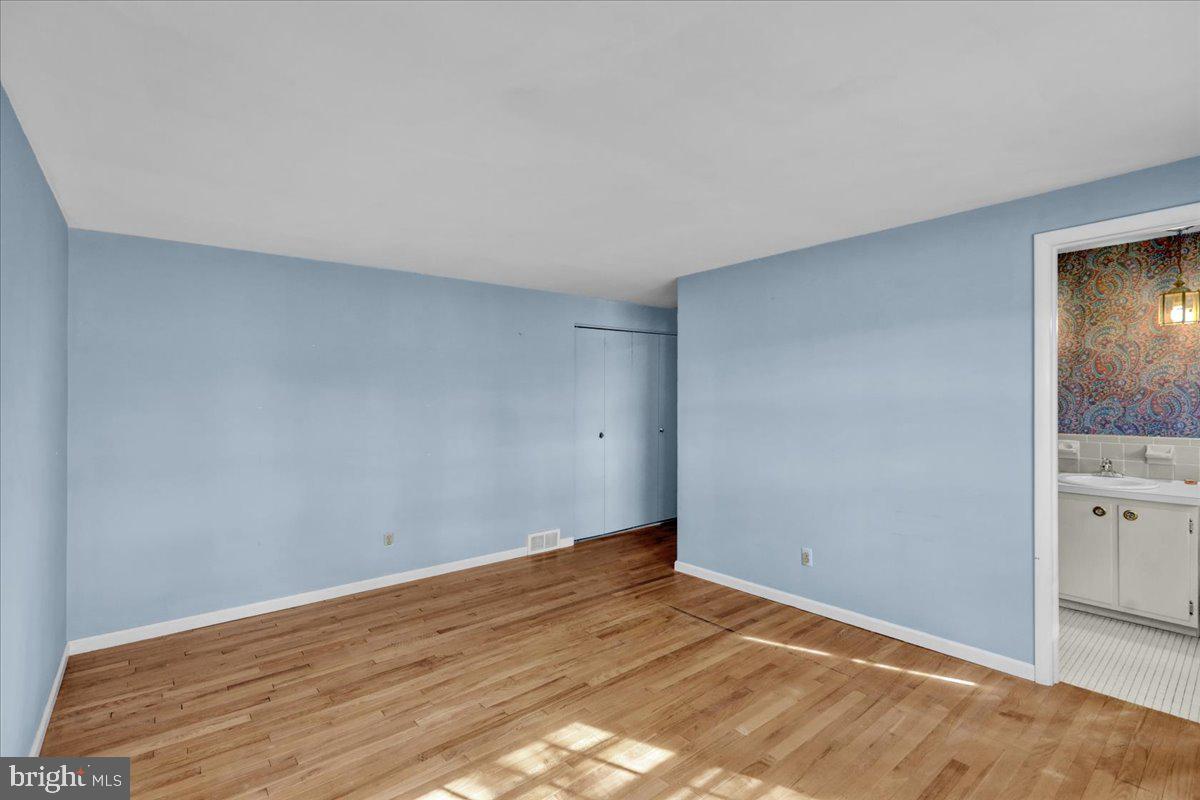 WHITFIELD - Residential