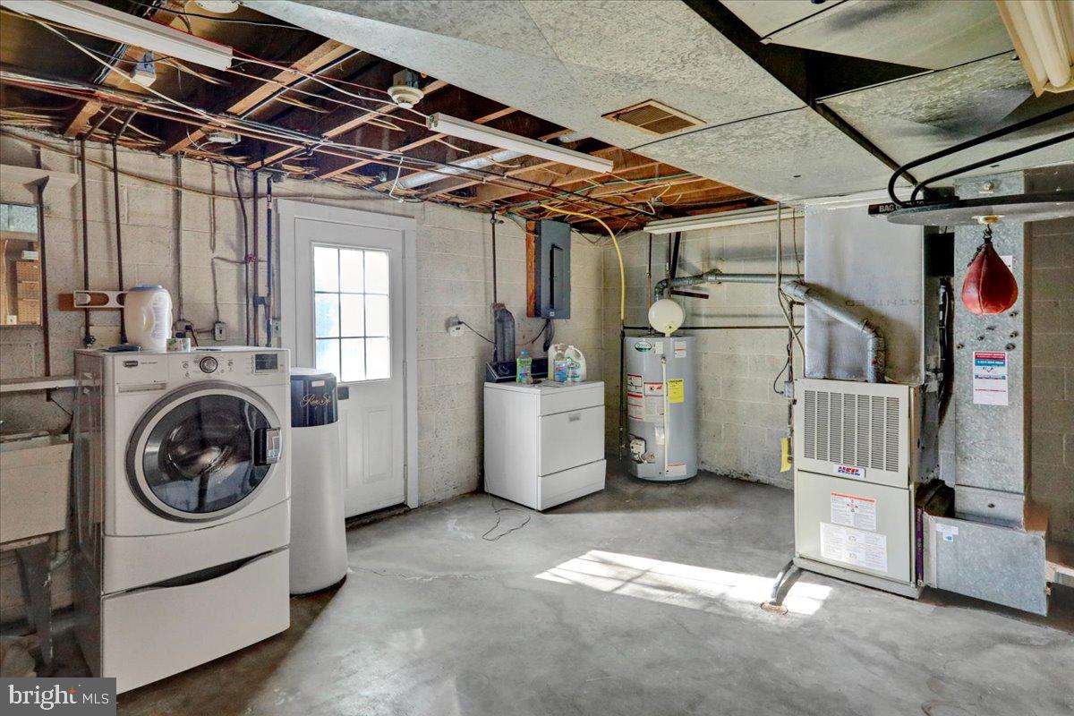 WHITFIELD - Residential