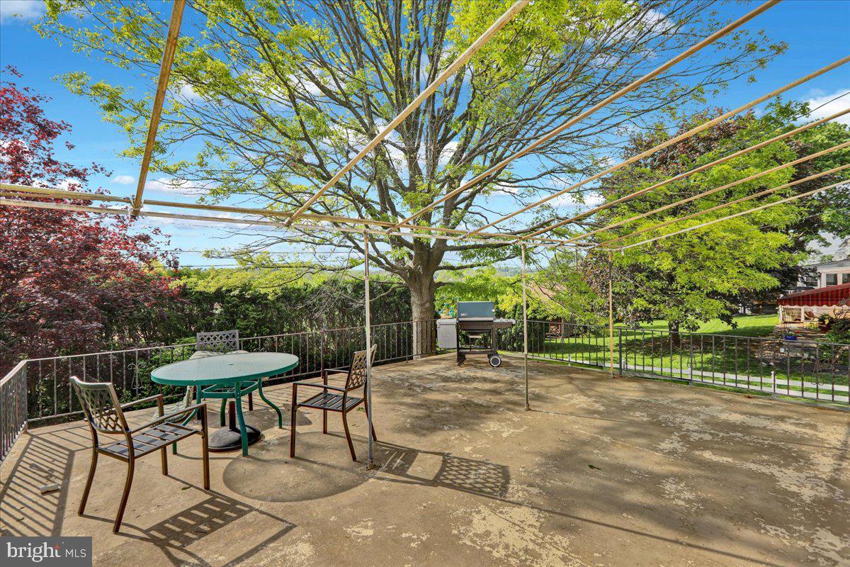 WHITFIELD - Residential