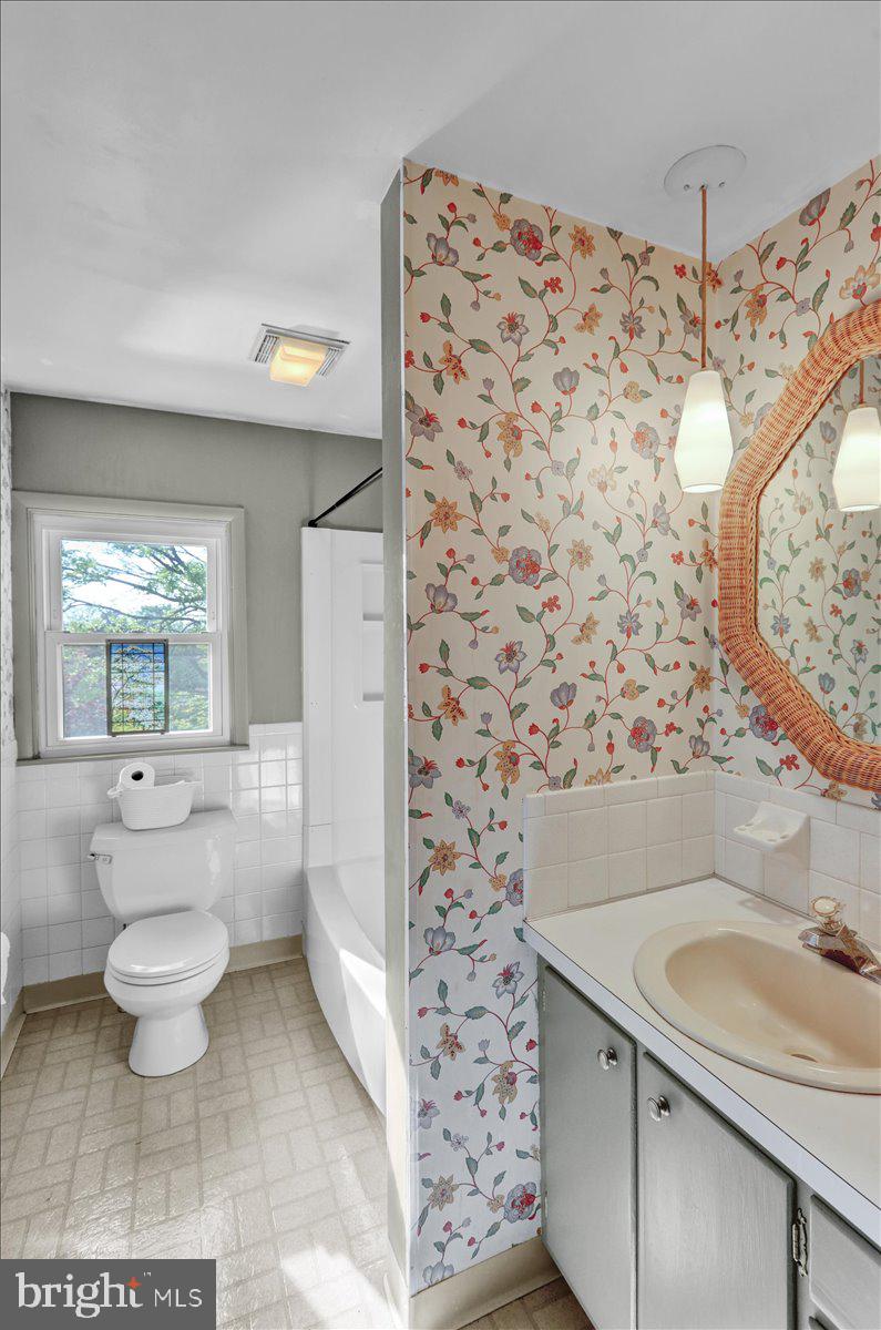 WHITFIELD - Residential