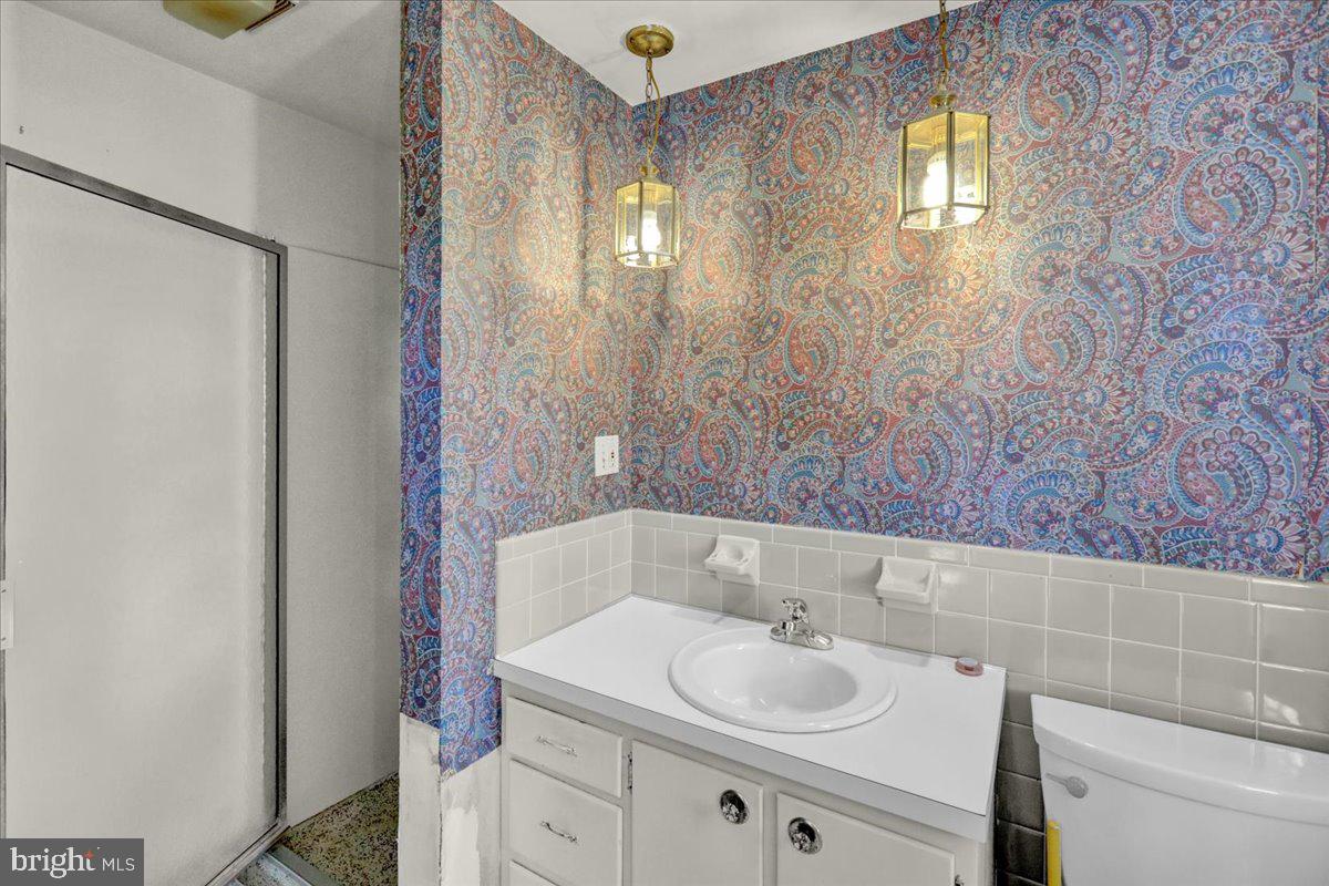 WHITFIELD - Residential