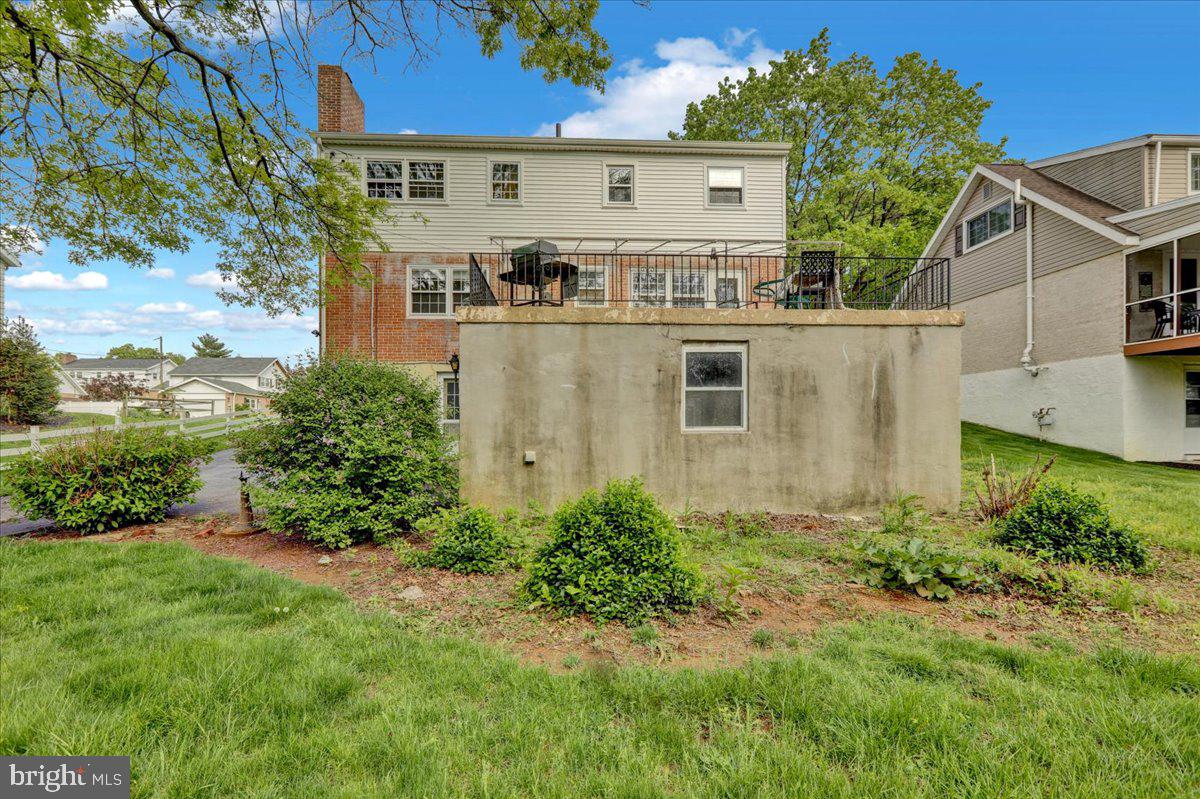 WHITFIELD - Residential