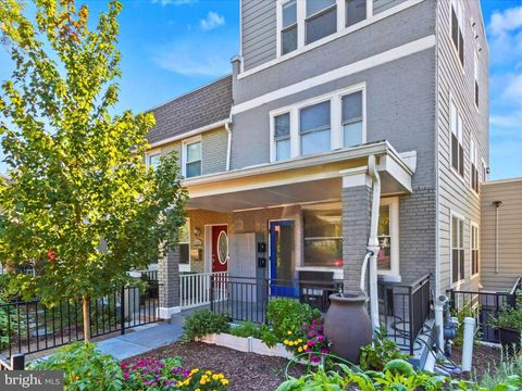 1267 PENN STREET NE B WASHINGTON DC 20002