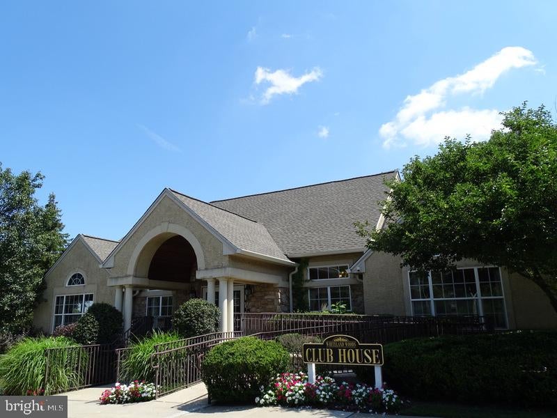 135 FRINGETREE DRIVE