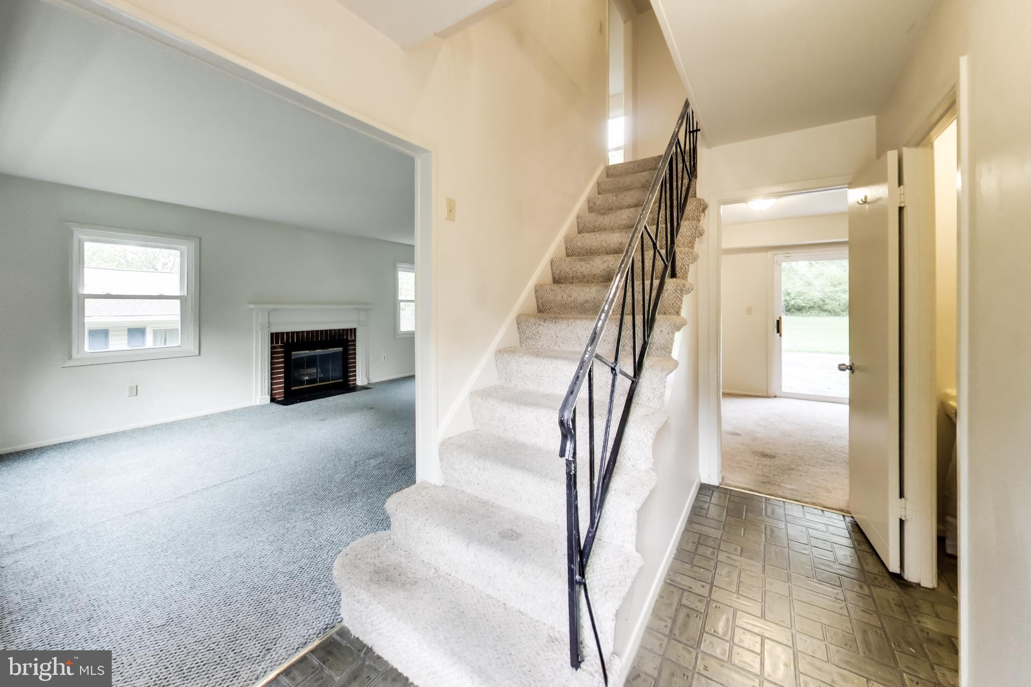 12221 MARNE LANE