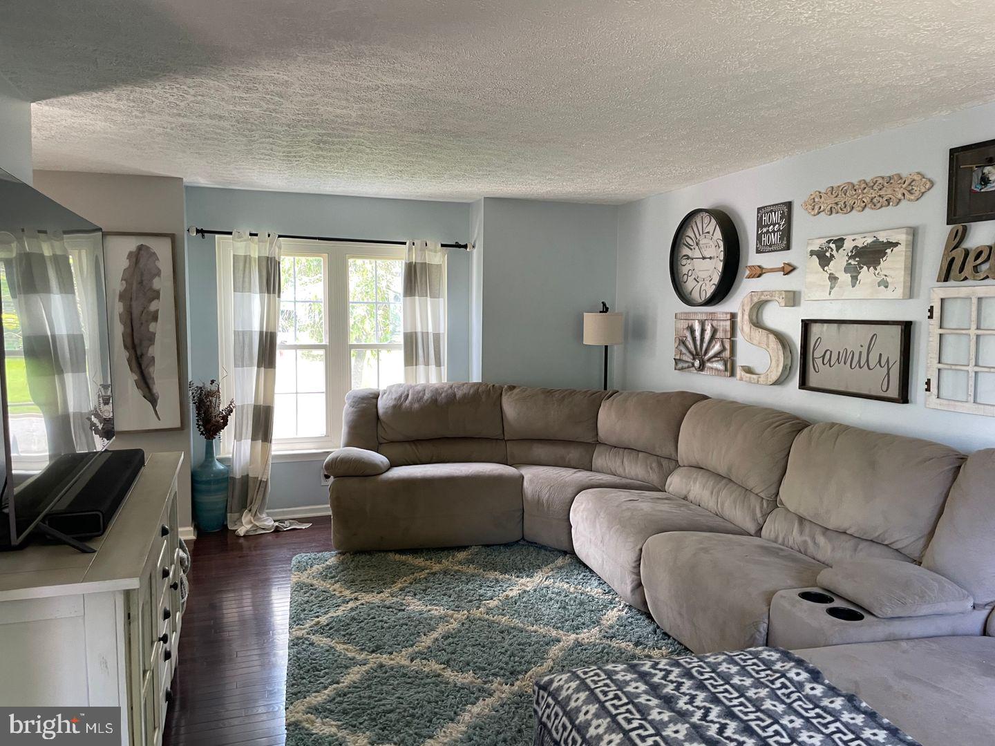 ATLANTIS - Residential Lease