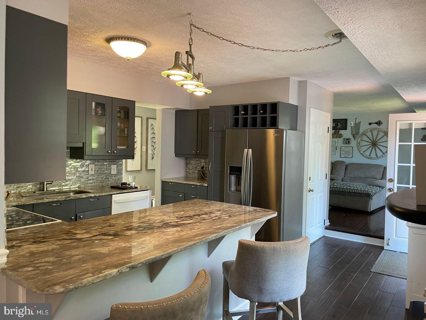 ATLANTIS - Residential Lease