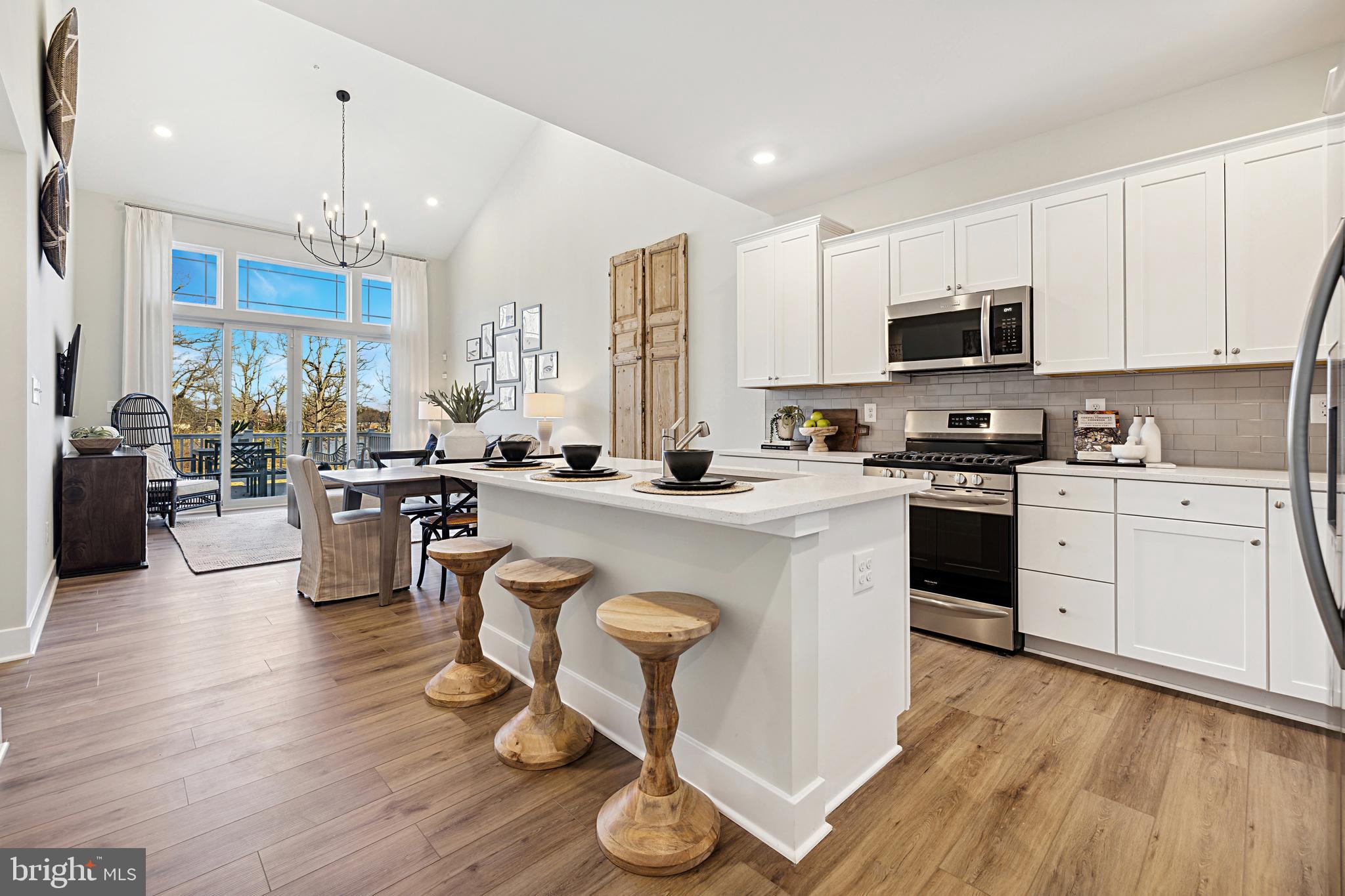 2125 WINTERBERRY LANE