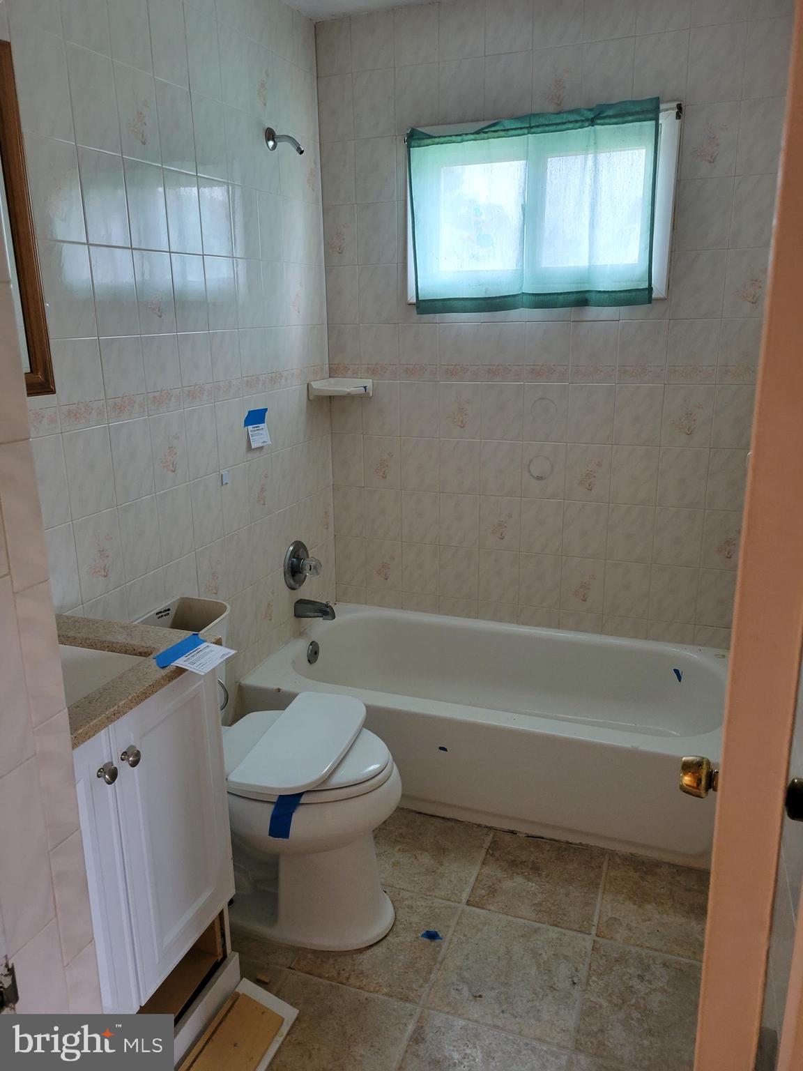 TWIN COVES - Residential