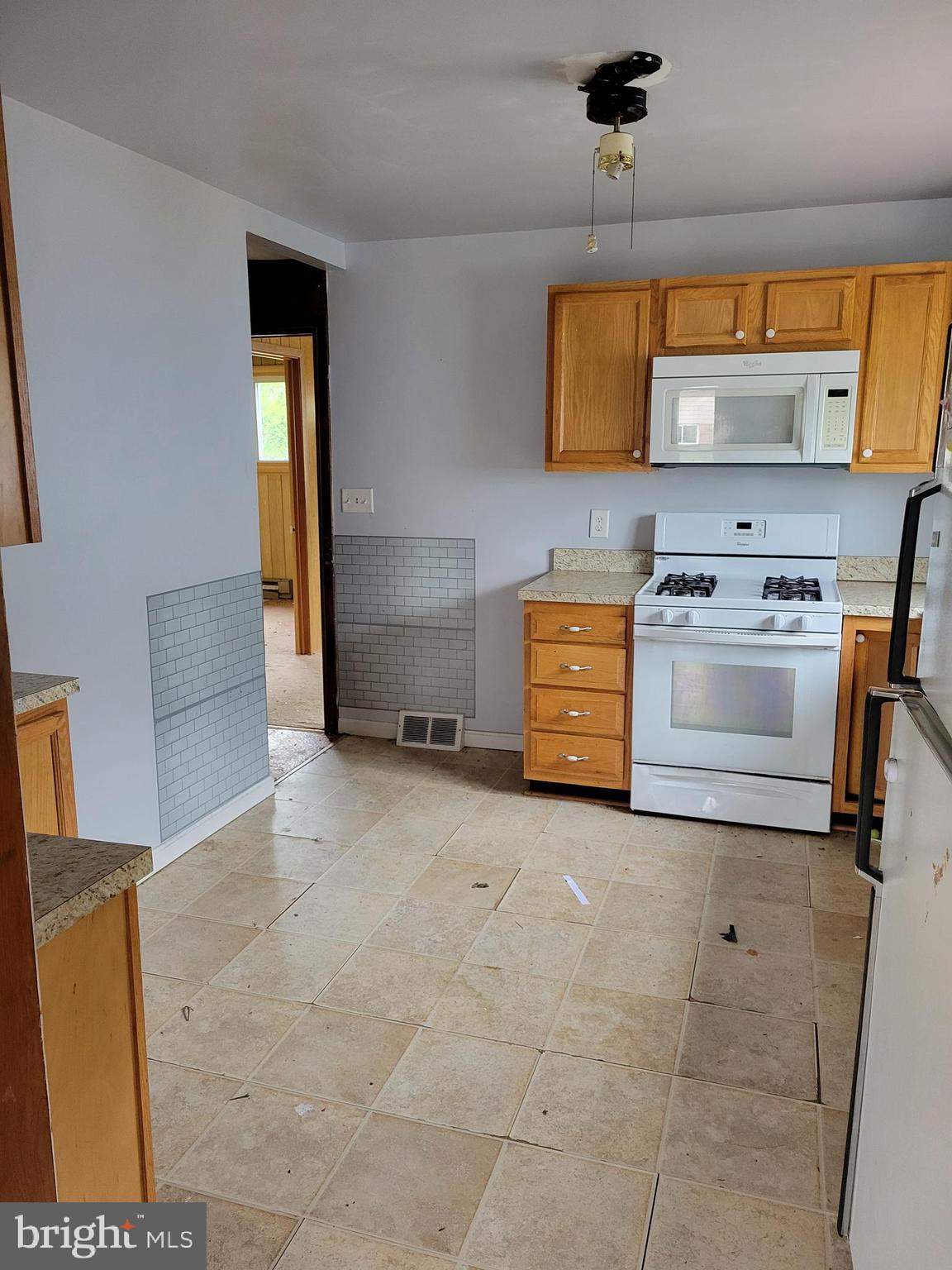 TWIN COVES - Residential