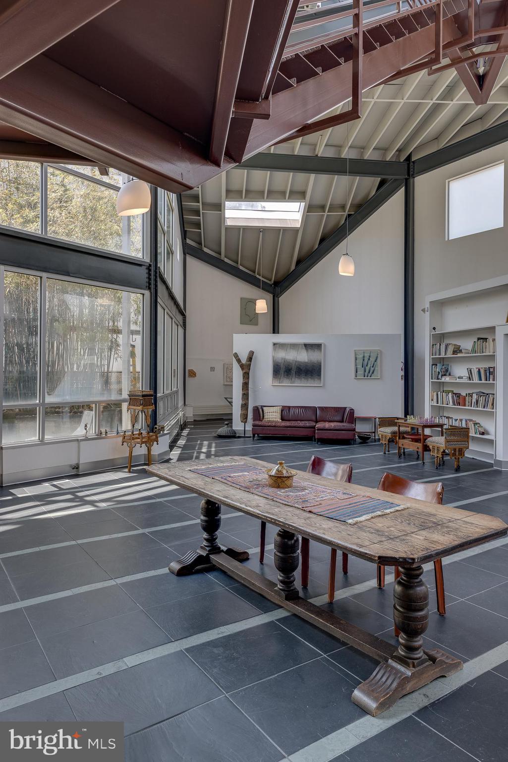 WASHINGTON SQ - Residential