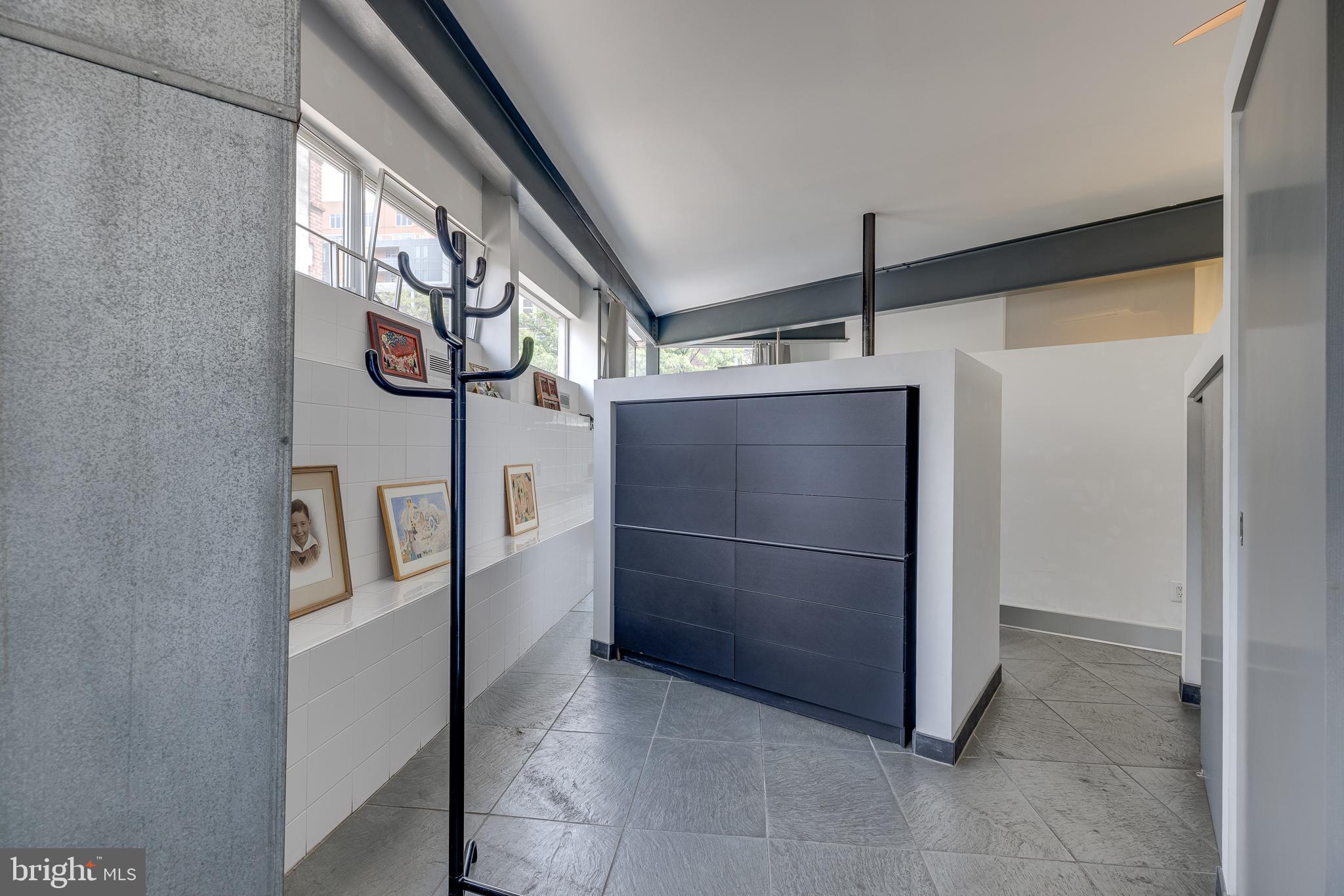 WASHINGTON SQ - Residential