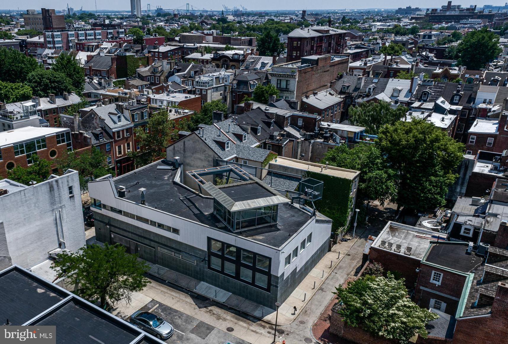 WASHINGTON SQ - Residential