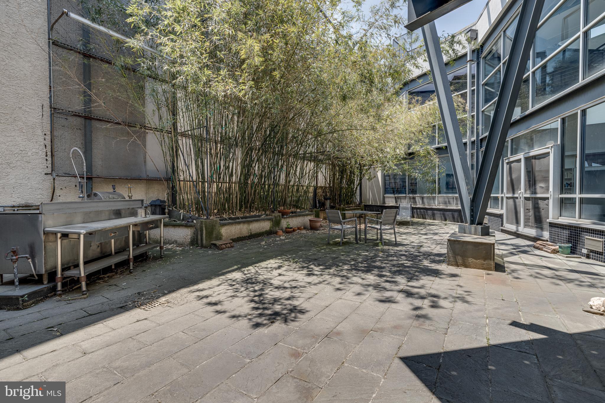 WASHINGTON SQ - Residential