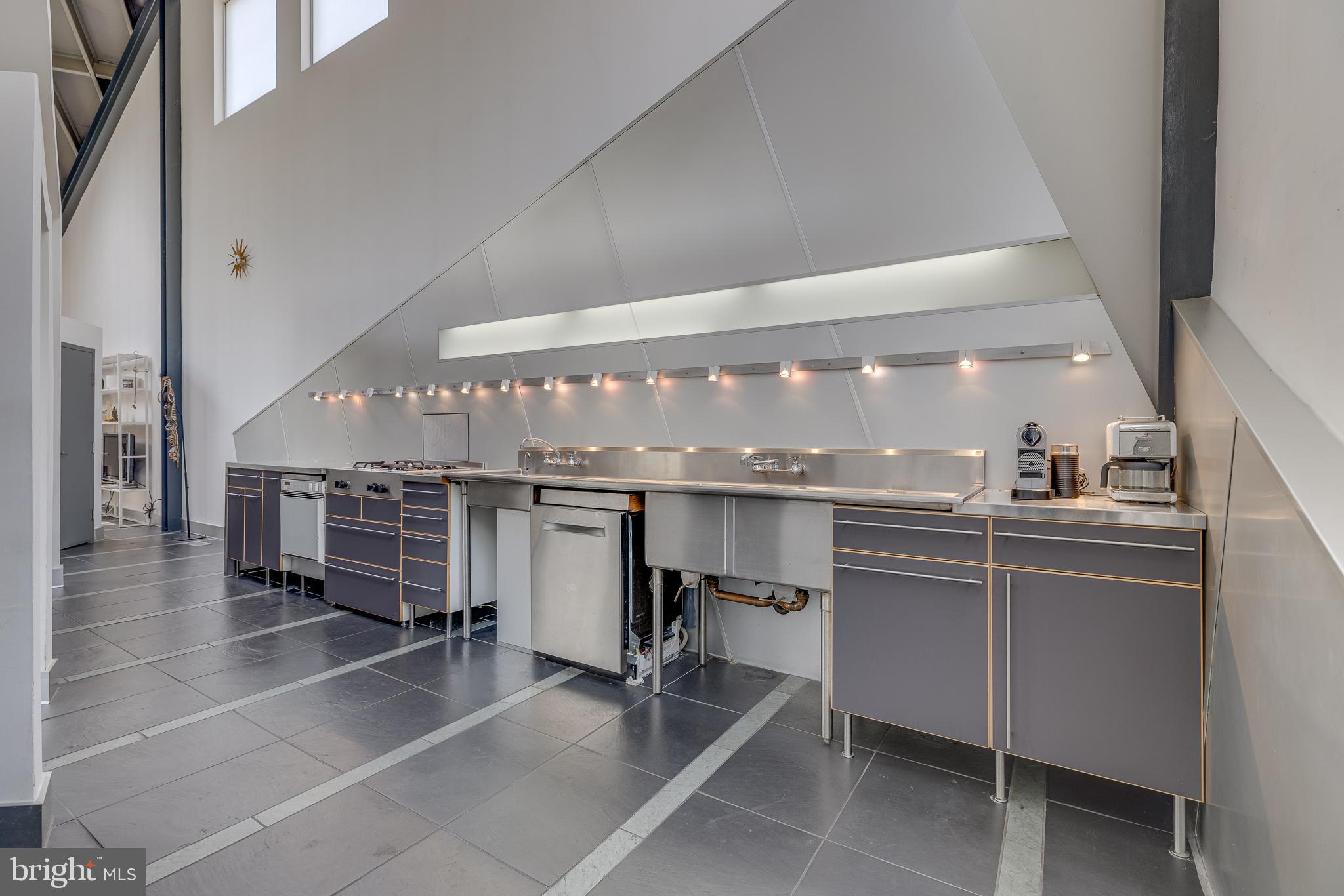 WASHINGTON SQ - Residential