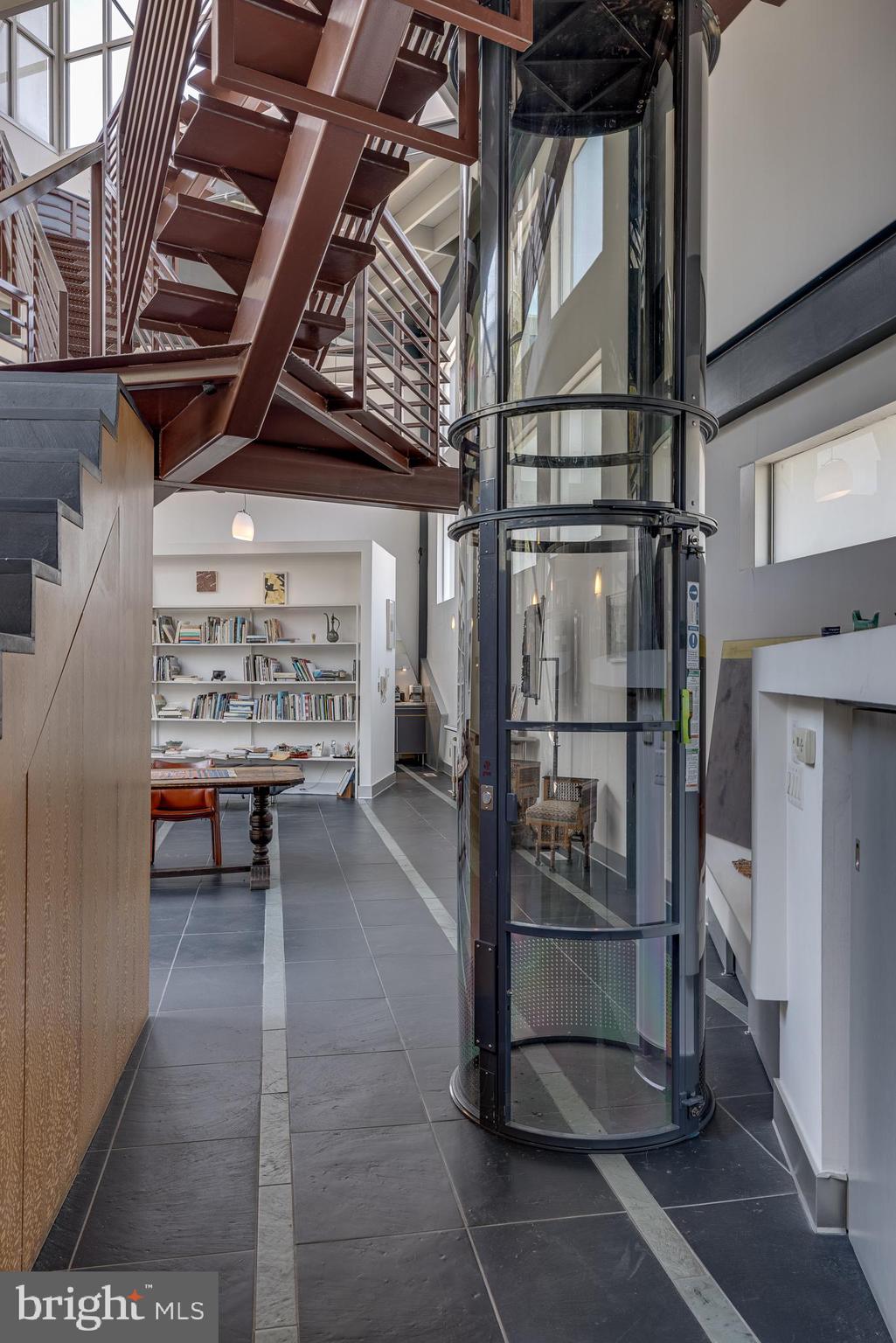 WASHINGTON SQ - Residential