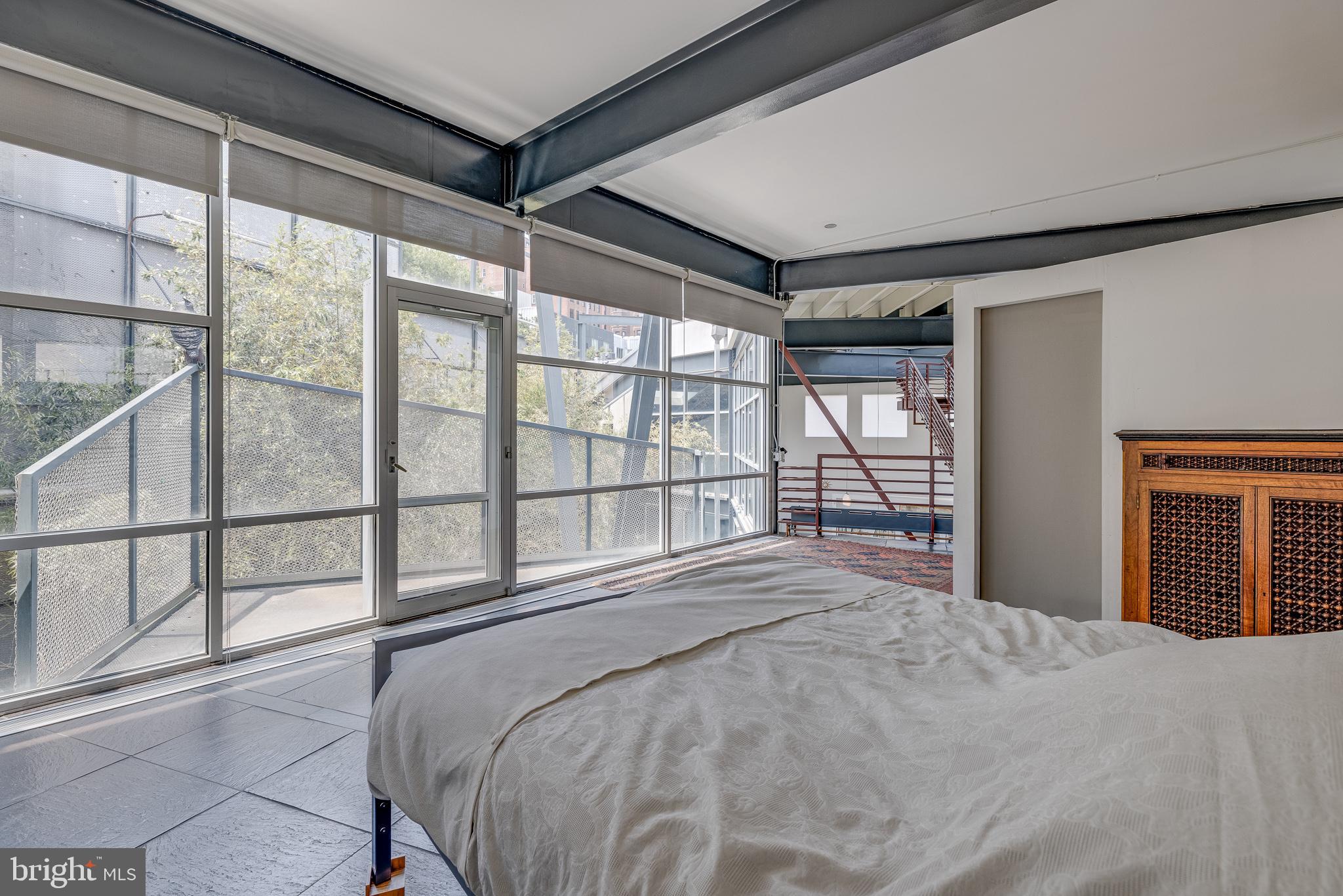 WASHINGTON SQ - Residential