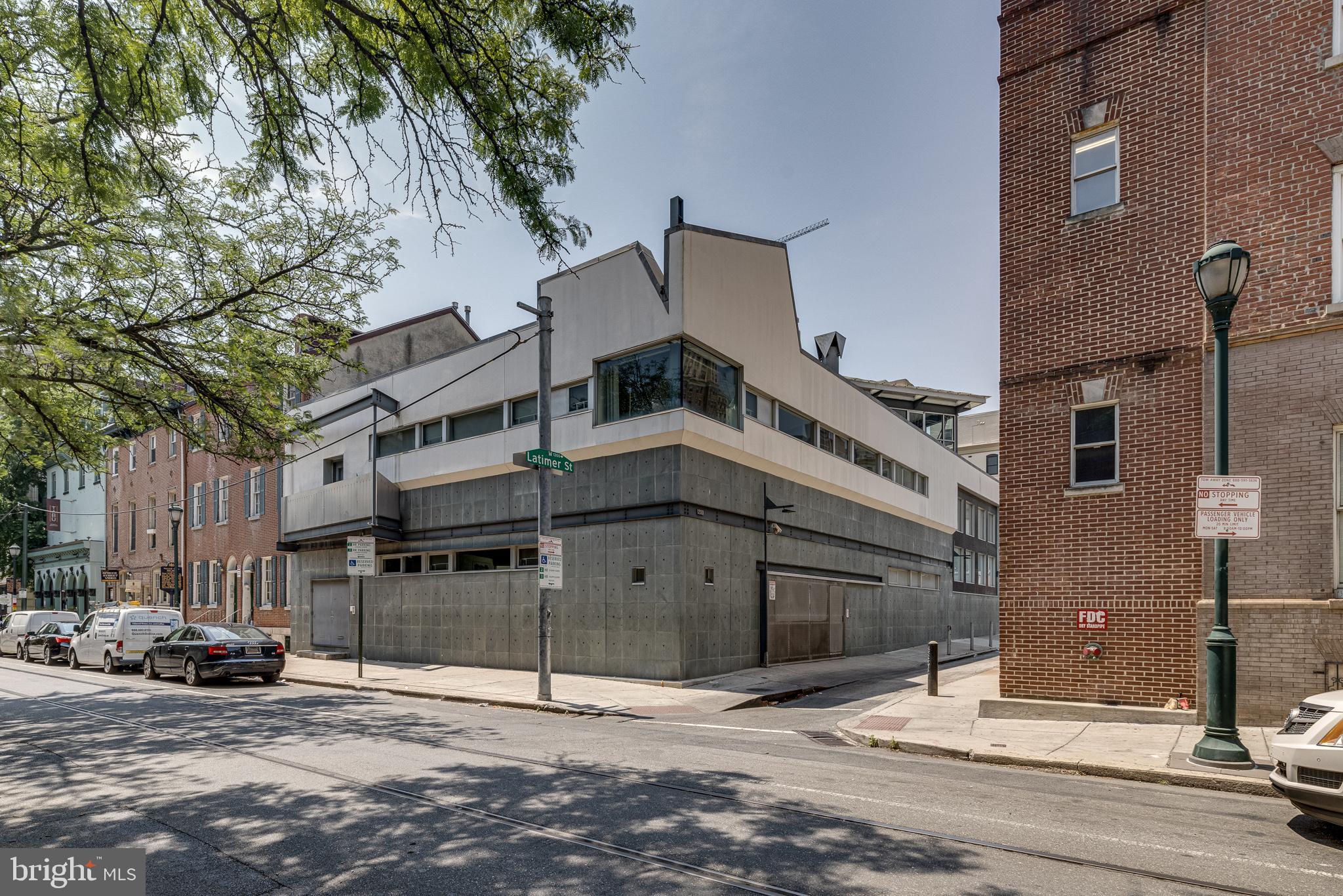 WASHINGTON SQ - Residential