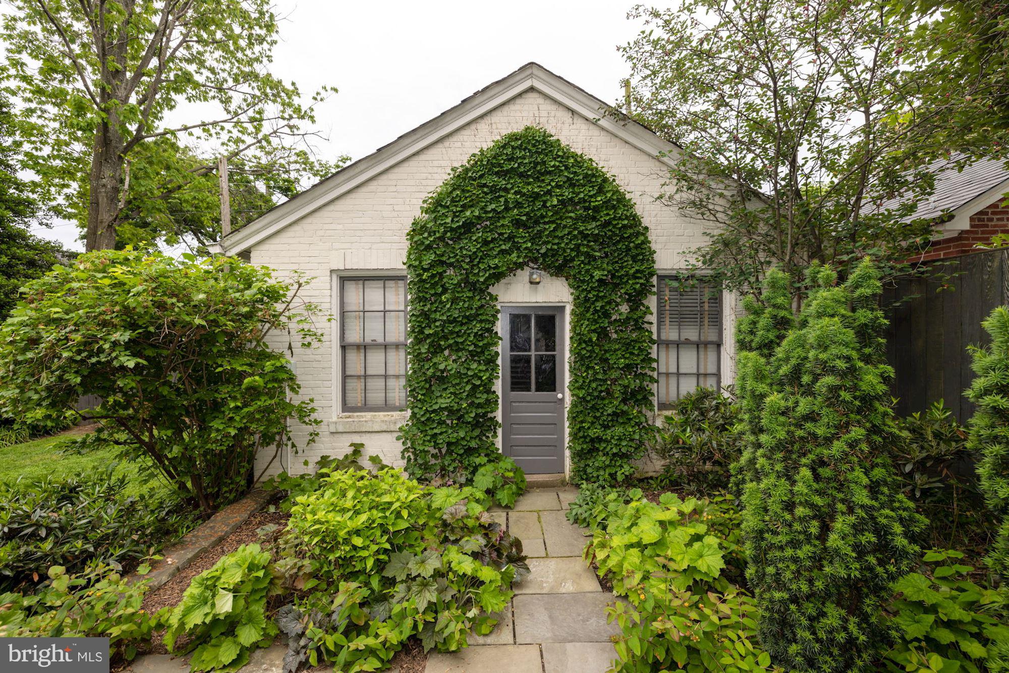 OBSERVATORY CIRCLE - Residential