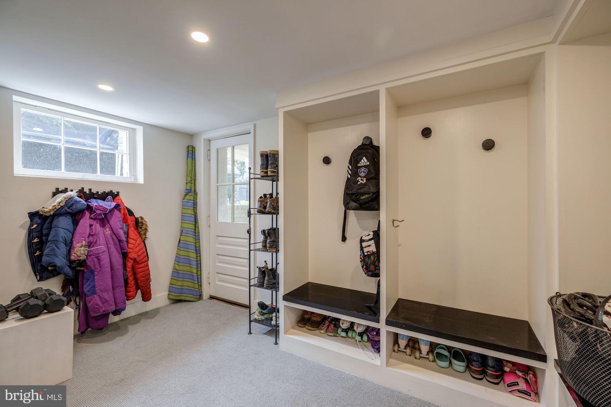OBSERVATORY CIRCLE - Residential