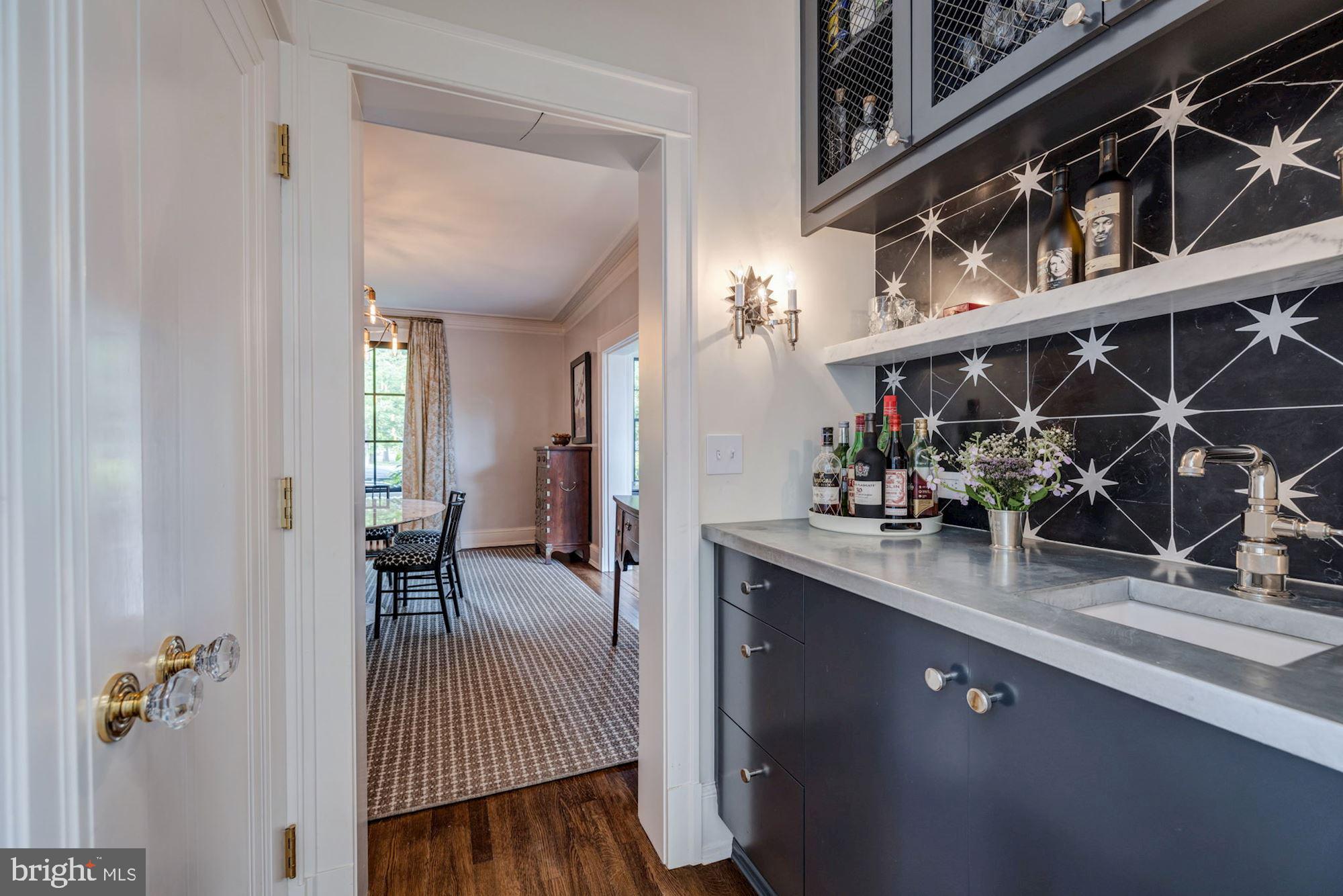 OBSERVATORY CIRCLE - Residential