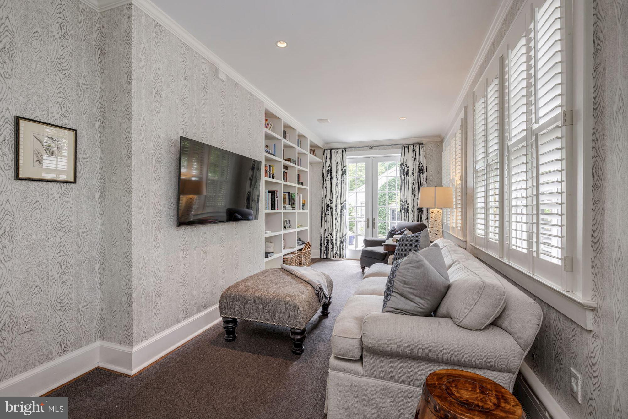 OBSERVATORY CIRCLE - Residential