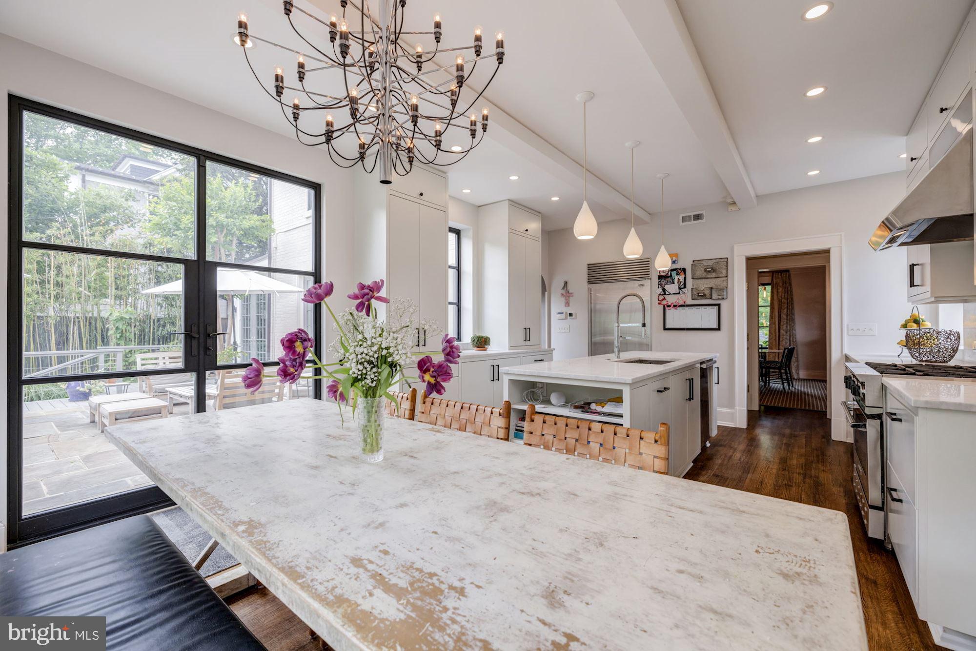 OBSERVATORY CIRCLE - Residential