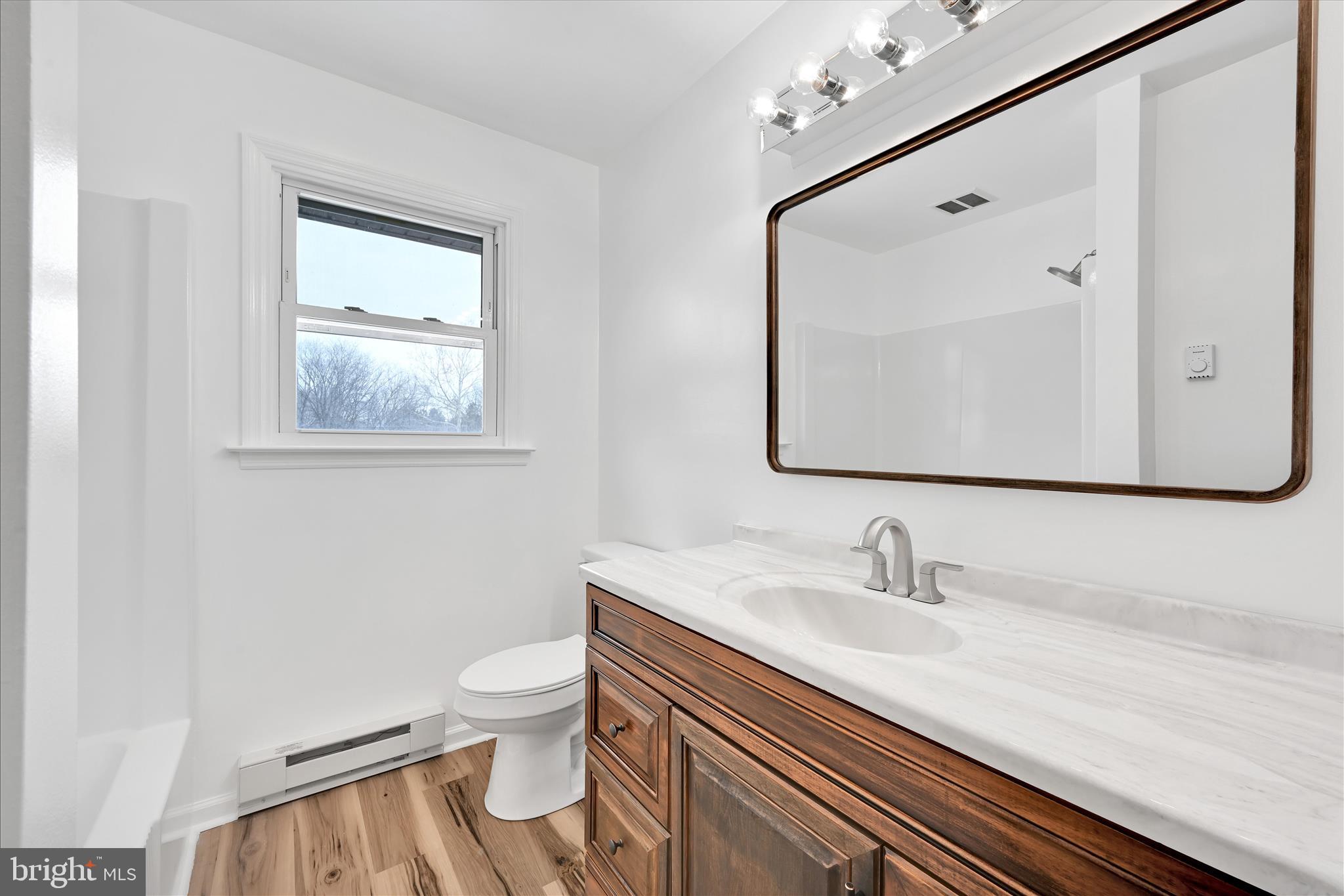 1 MI W OF EPHRATA - Residential