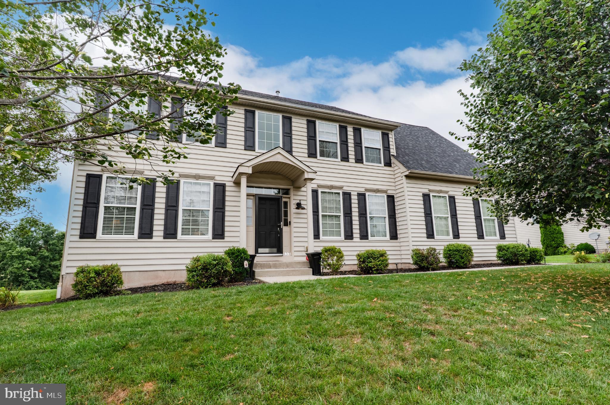 LEDERACH GOLF FAIRWY - Residential