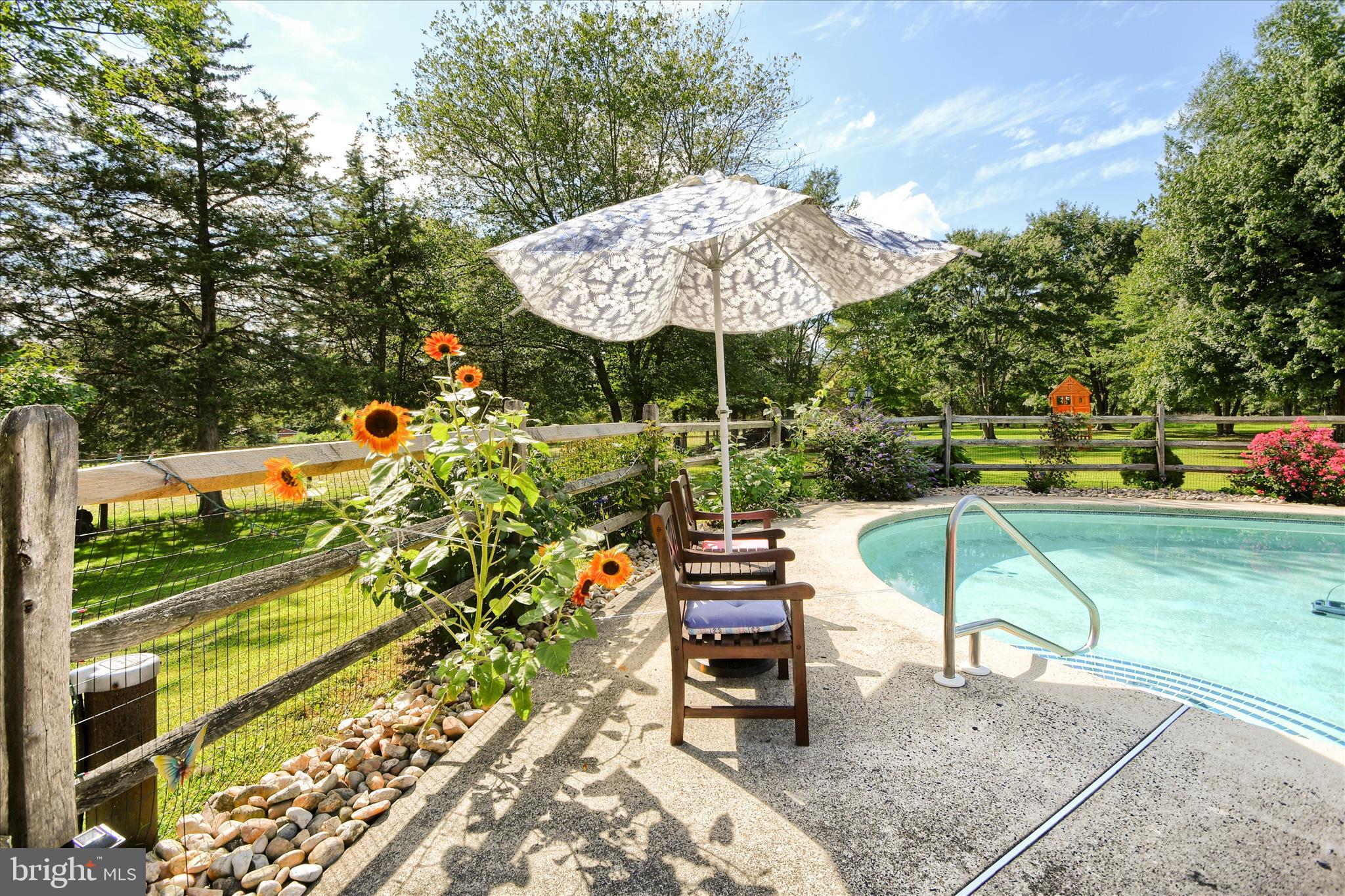 SWEET BRIAR - Residential