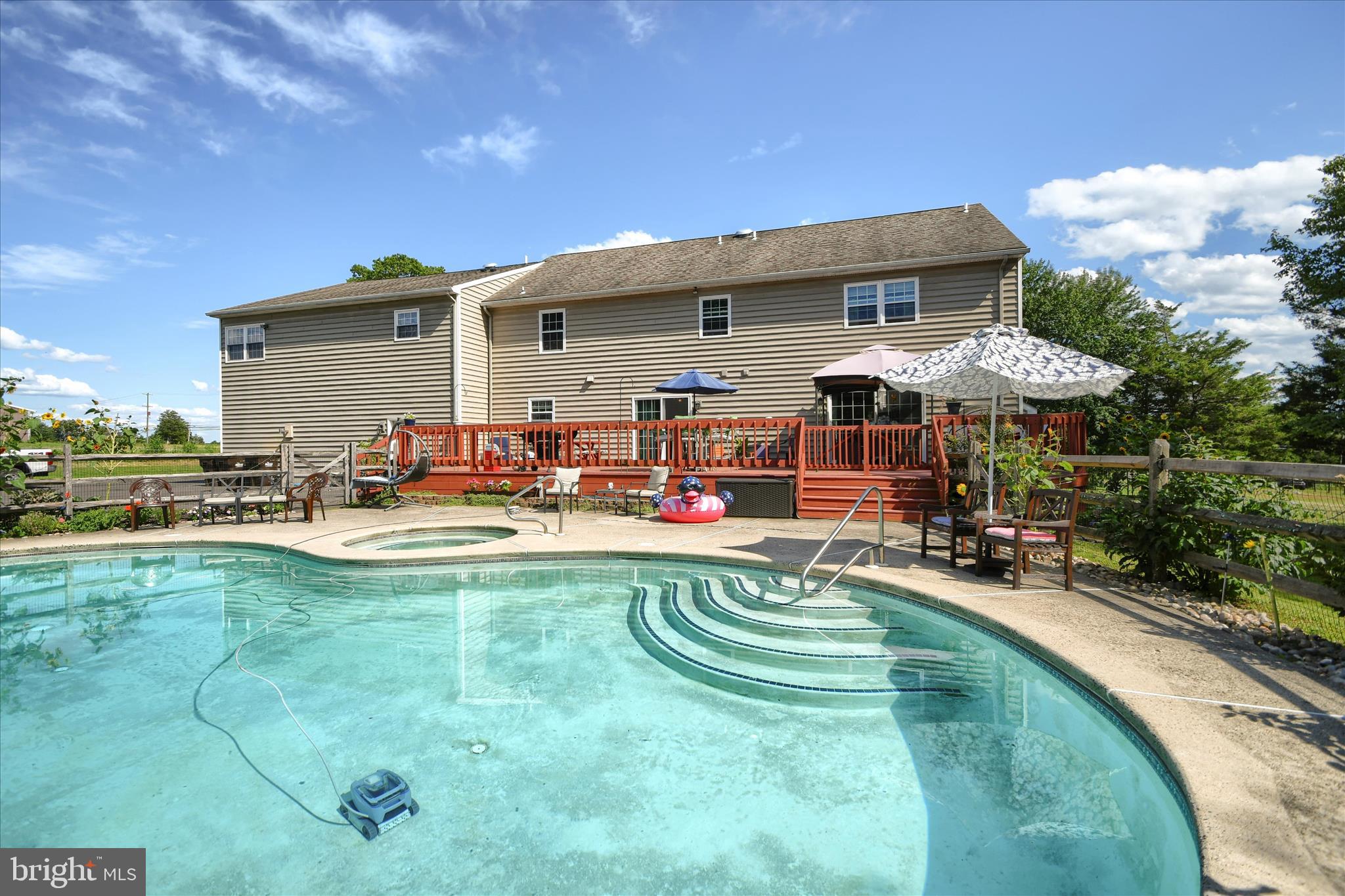 SWEET BRIAR - Residential