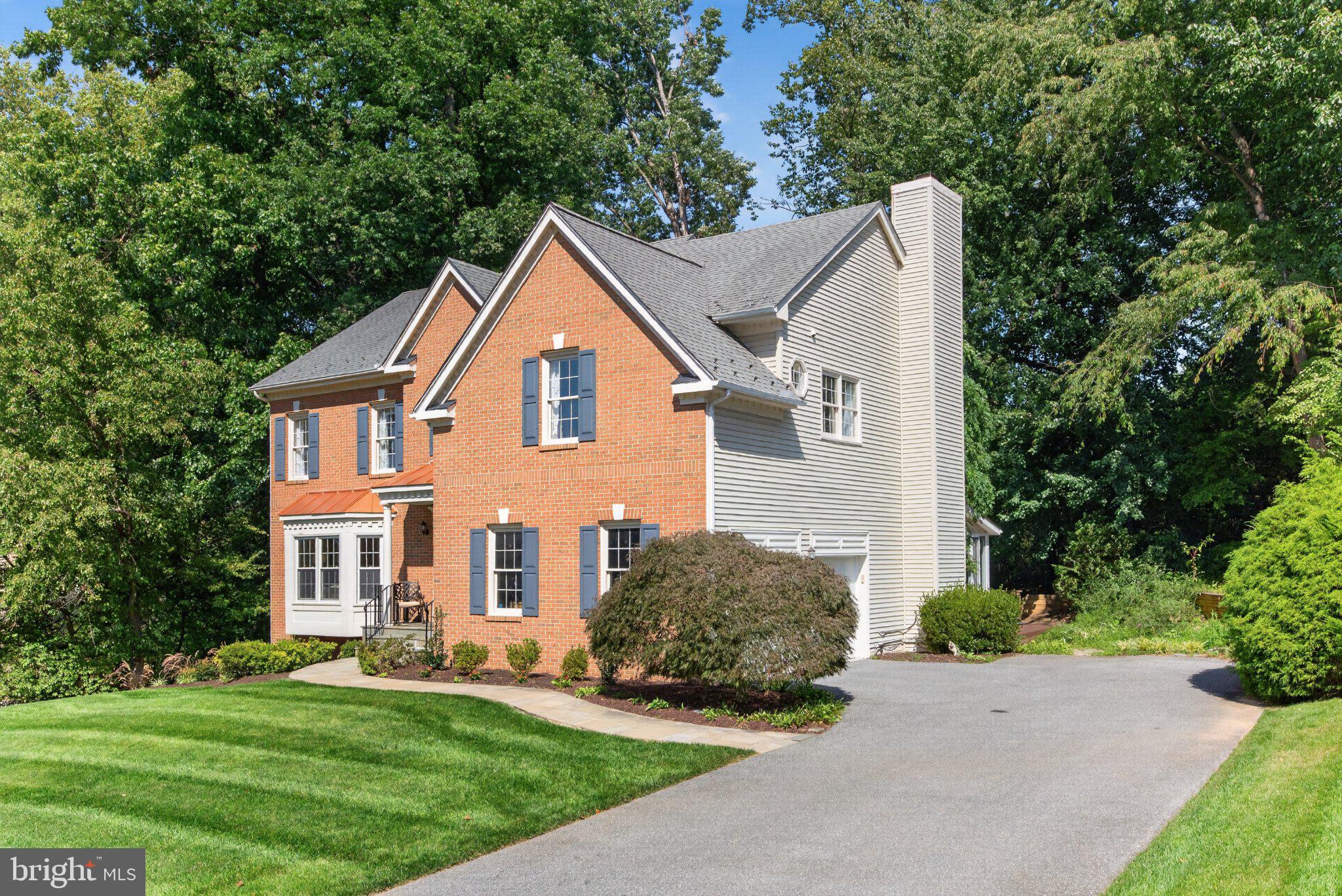 3311 KNOLLS PARKWAY
