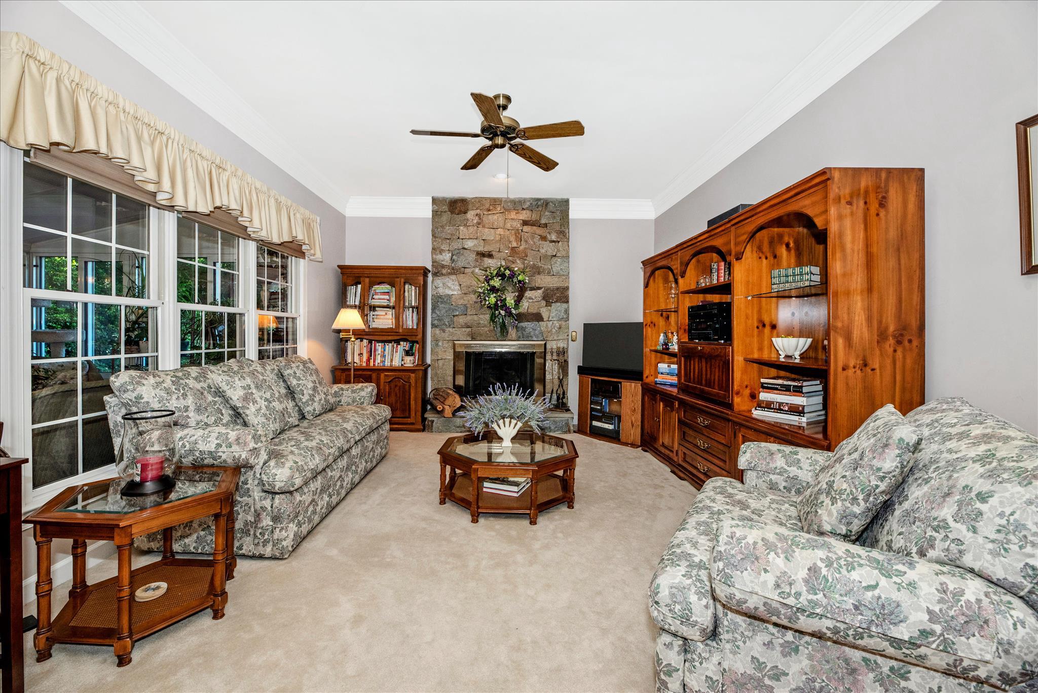 3311 KNOLLS PARKWAY