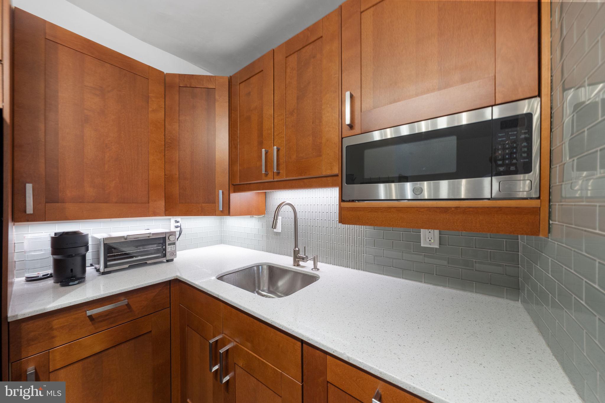 1810 RITTENHOUSE SQUARE 610